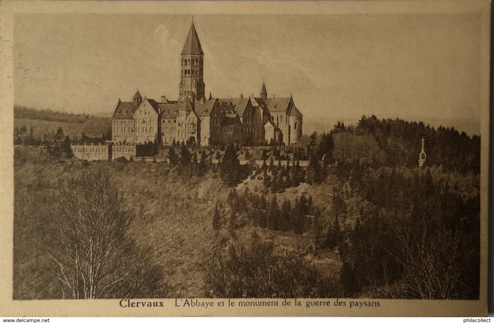 Clervaux (Luxembourg) // Abbaye Et Monument Guerre1936 - Clervaux