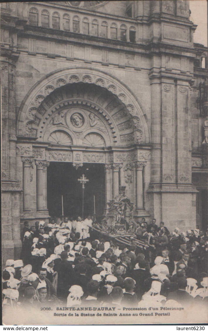 Sainte-Anne D'Auray - Procession D'un Pèlerinage ( Avec Verso ) - Sainte Anne D'Auray