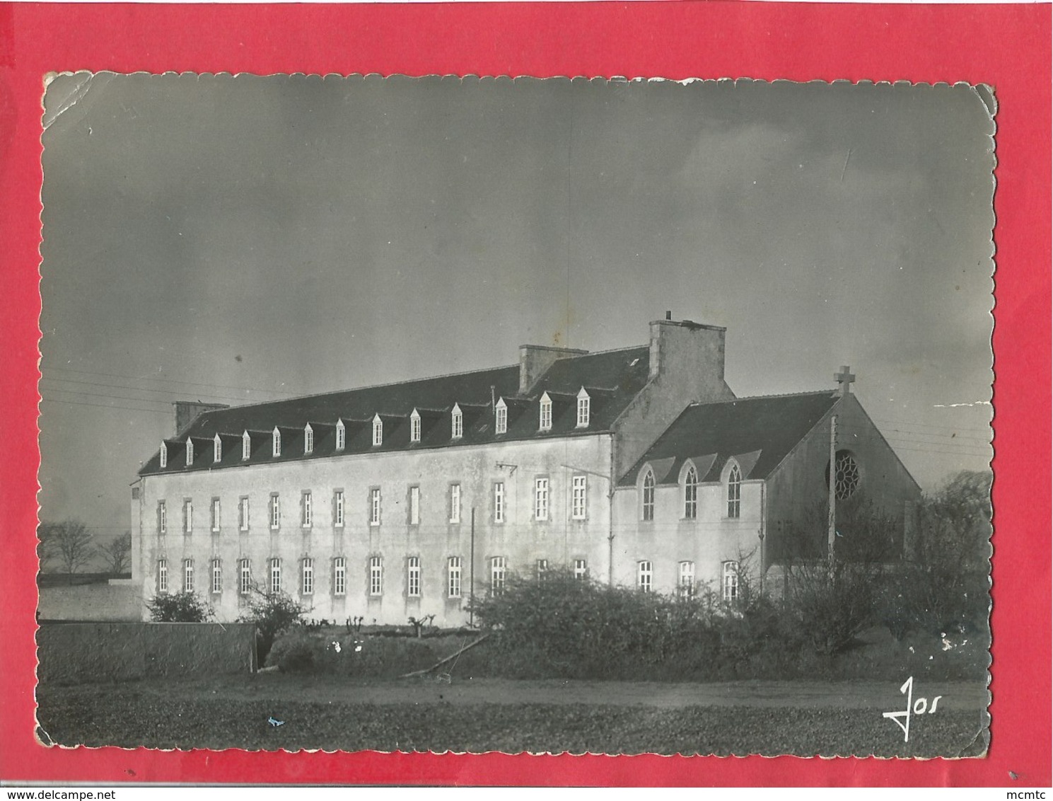 CPSM Grand Format - Plougerneau -(Finistère) - L'école Libre Des Garçons -Ecole St Jean Paptiste Au Bourg De Plougerneau - Plouguerneau