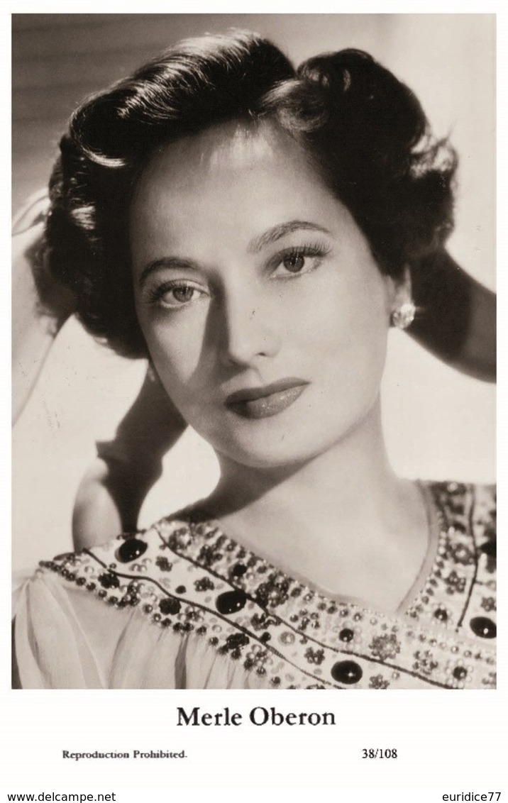 MERLE OBERON - Film Star Pin Up PHOTO Postcard - 38-108 Swiftsure Postcards 2000 - Artistas