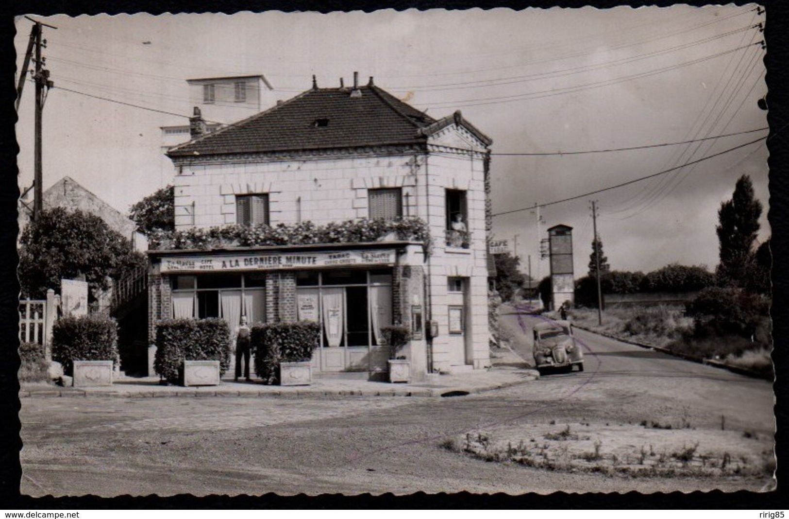 CPSM  --  LOUVRES TABAC DE LA GARE  899.E* - Louvres