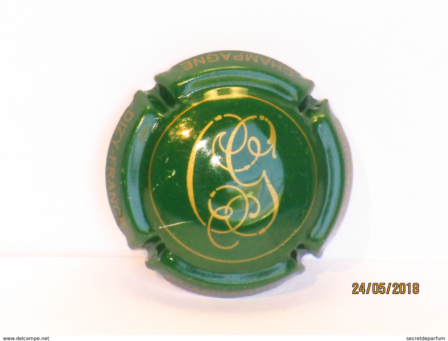 Capsules Ou Plaques De Muselet CHAMPAGNE GASTON CHIQUET - Collections