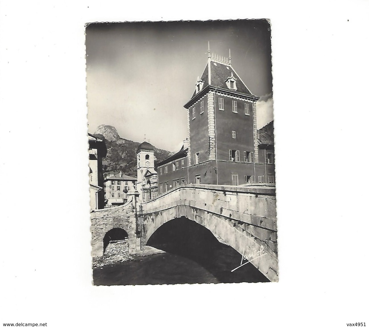 MOUTIERS LA CATHEDRALE ET LE VIEUX PONT  ****  A  SAISIR ****** - Moutiers