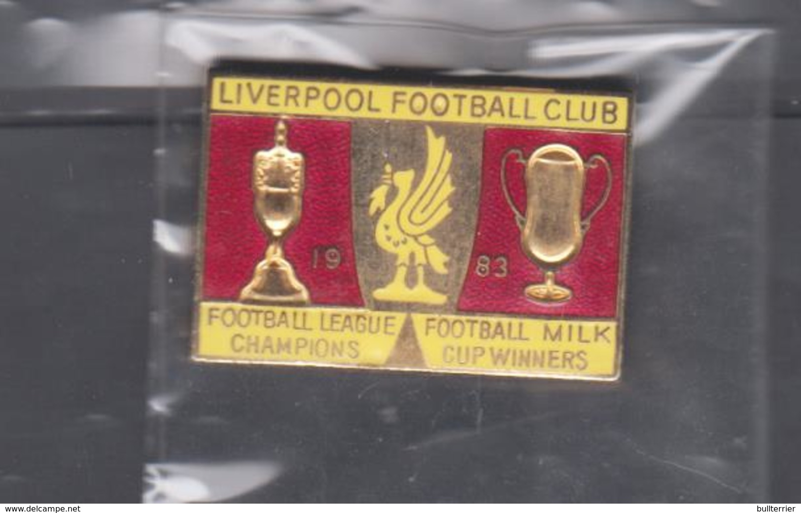 LIVERPOOL - 1983- LARGE RECTNGULAR BADGE  LEAGUE CHAMPIONS AND MILK CUP  RED AND YELLOW   FINE CONDITION,SCARCE ITEM - Football