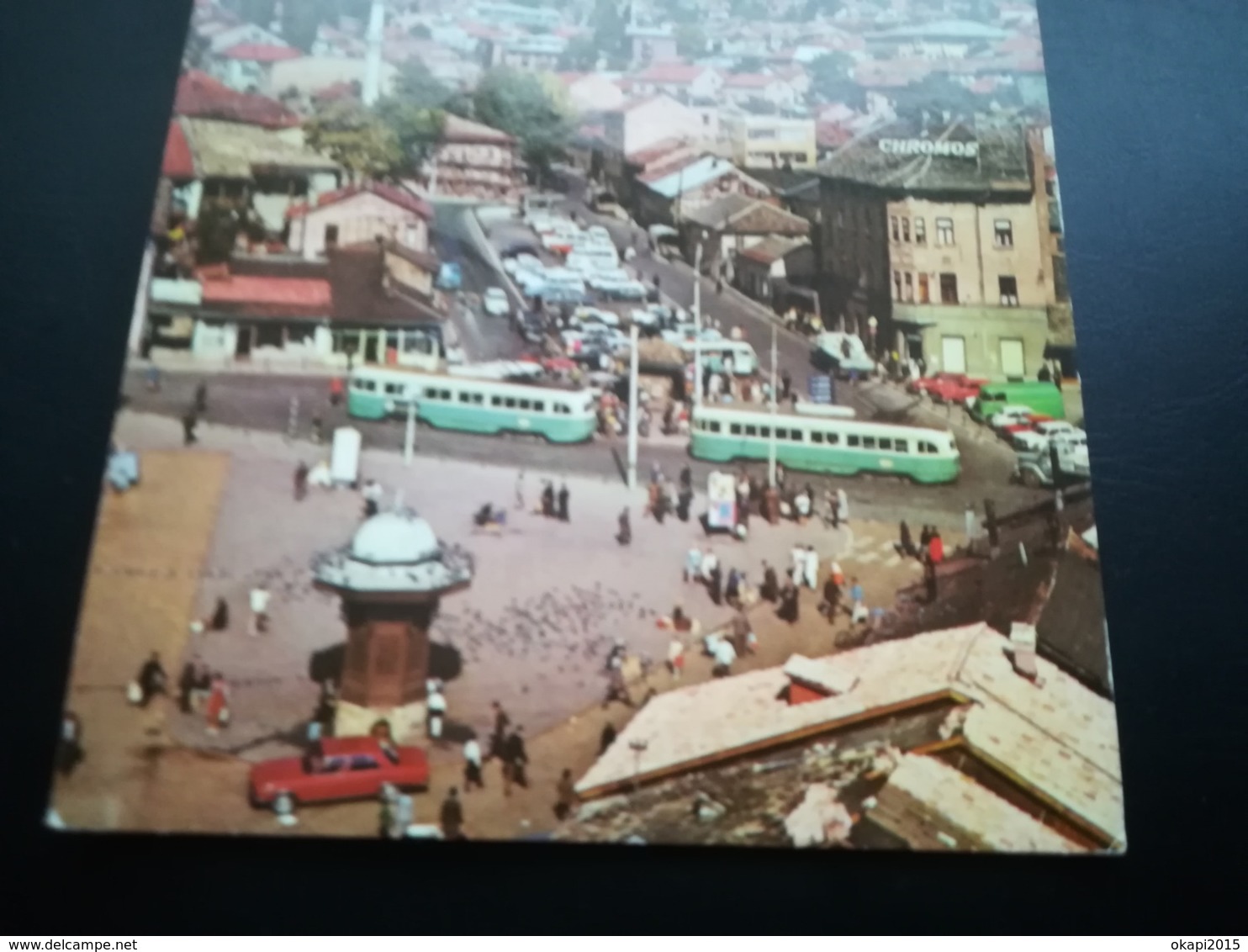 VIEUX TRAM SUR UNE PLACE DE SARAJEVO BOSNIE- HERZÉGOVINE Transports EUROPE VIEILLE CARTE POSTALE SEMI - MODERNE VIERGE - Autres & Non Classés