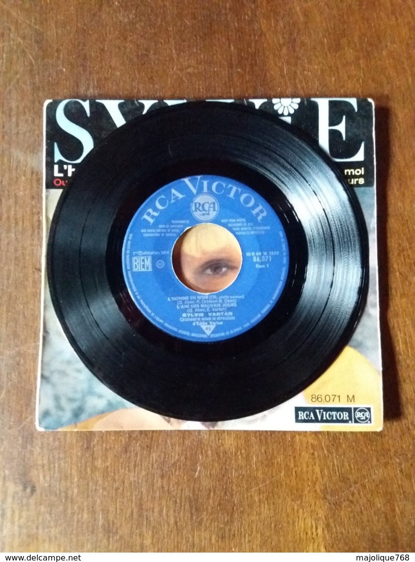 Sylvie Vartan - L'Homme En Noir - RCA VICTOR 86.071 - 1964 - - Rock