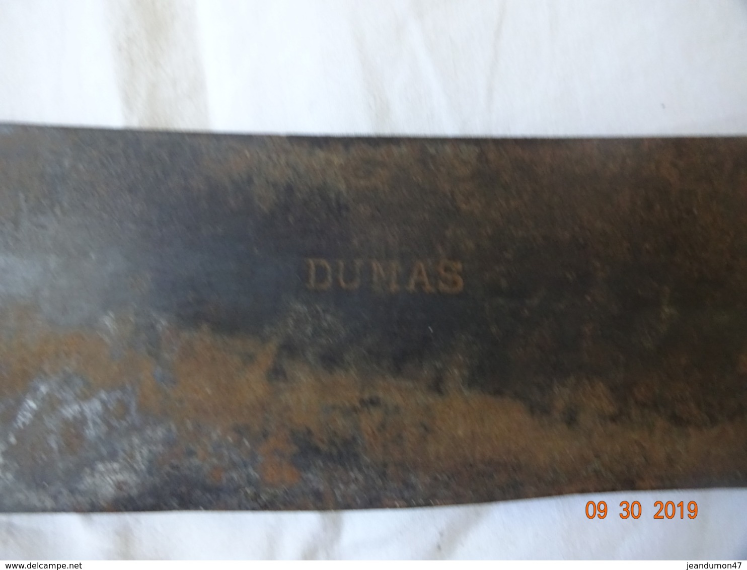 LOT DE 2 ANCIENNES MACHETTES - DUMAS & 108 GIRODIAS. PROVENANCE D'AFRIQUE. - Armes Blanches