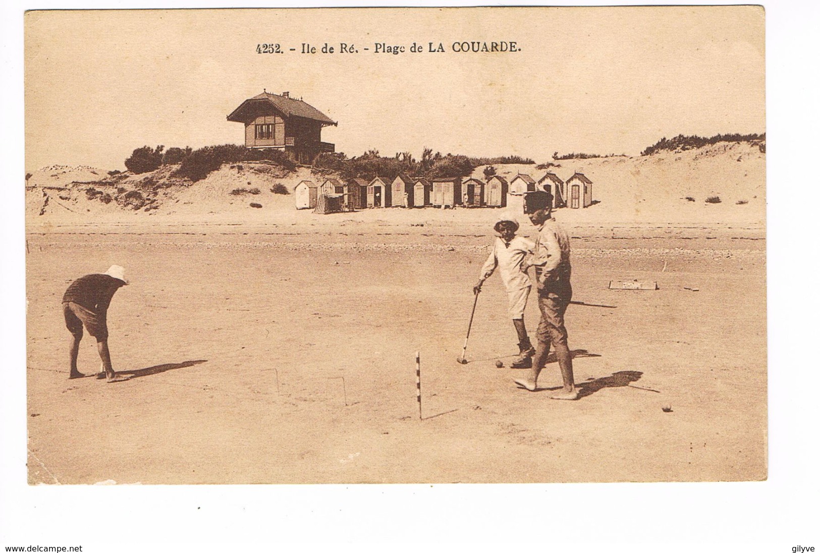 CP (17) Ile De Ré.Plage De La Couarde. Jeux De Croquet (E.823) - Ile De Ré