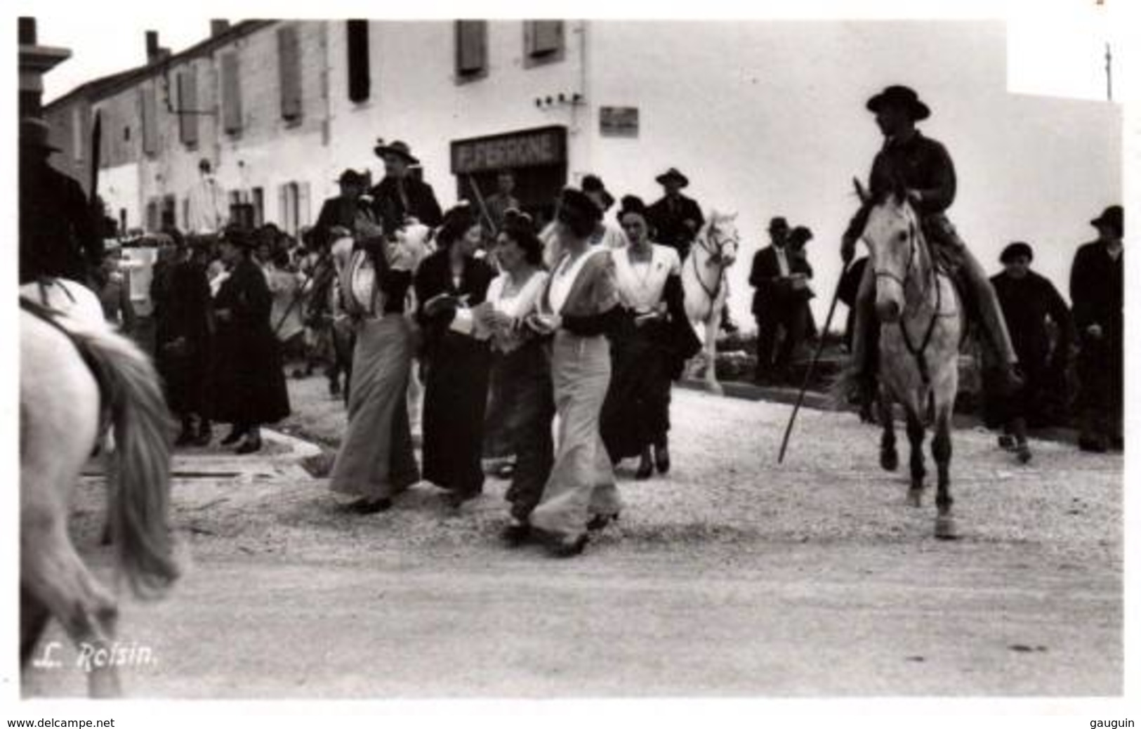 CPA - SAINTES-MARIES-de-la-MER - PROCESSION De SAINTE SARA ... - Saintes Maries De La Mer