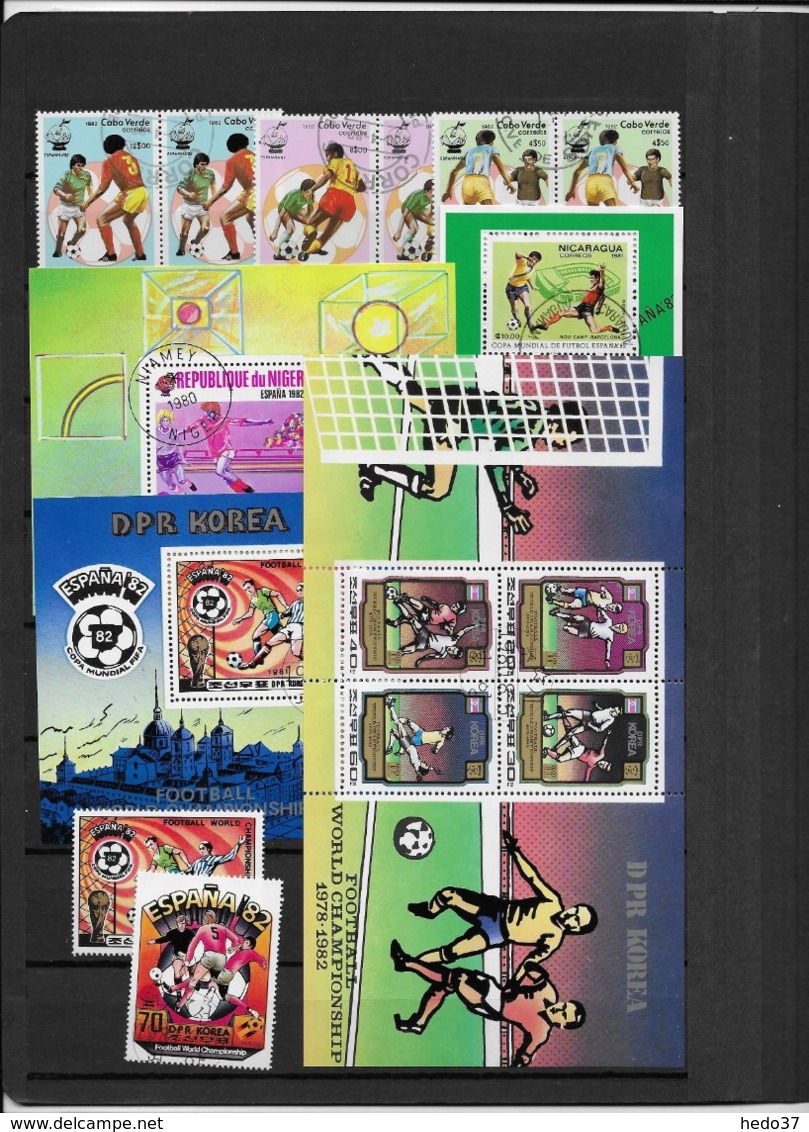 Thème Football - Collection timbres oblitérés - 15 scans