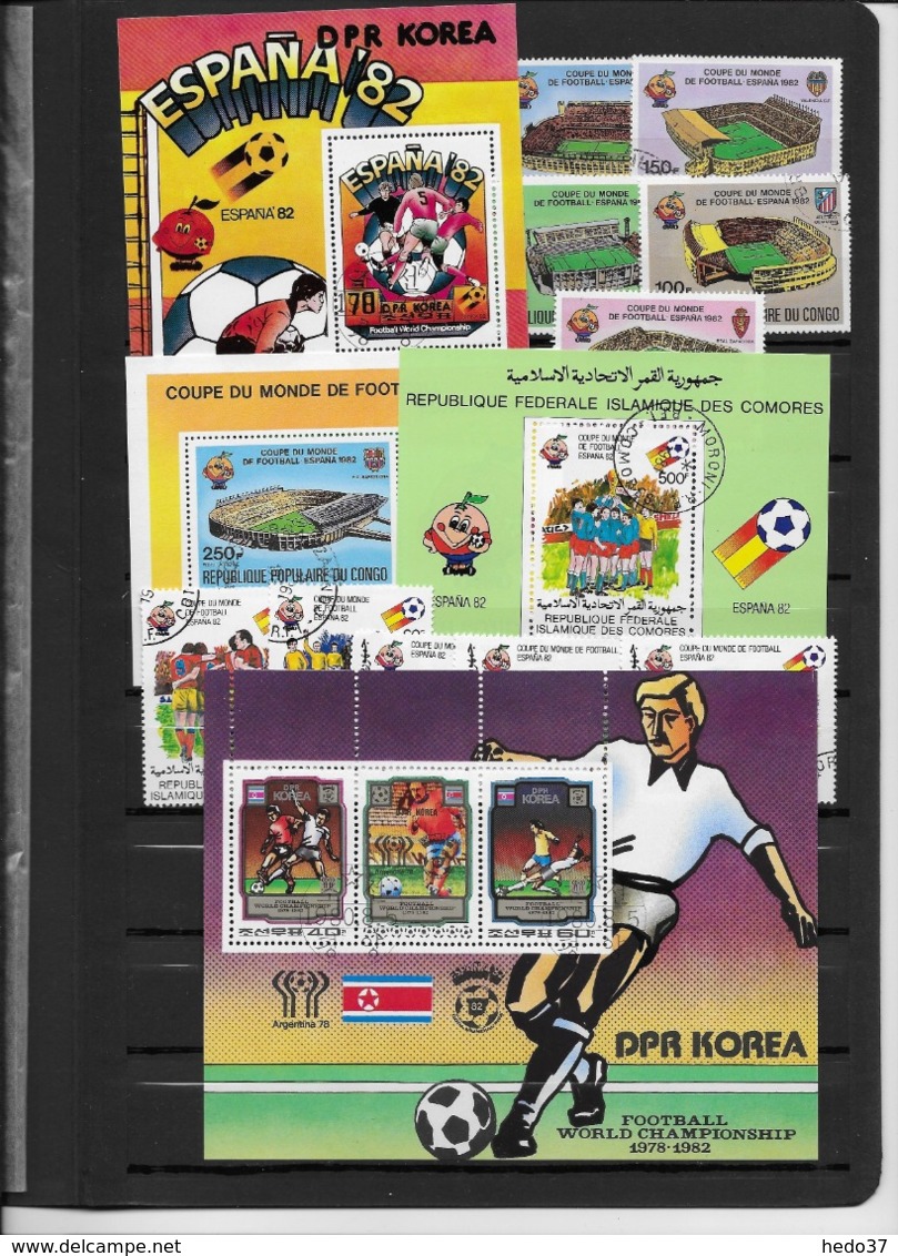 Thème Football - Collection timbres oblitérés - 15 scans