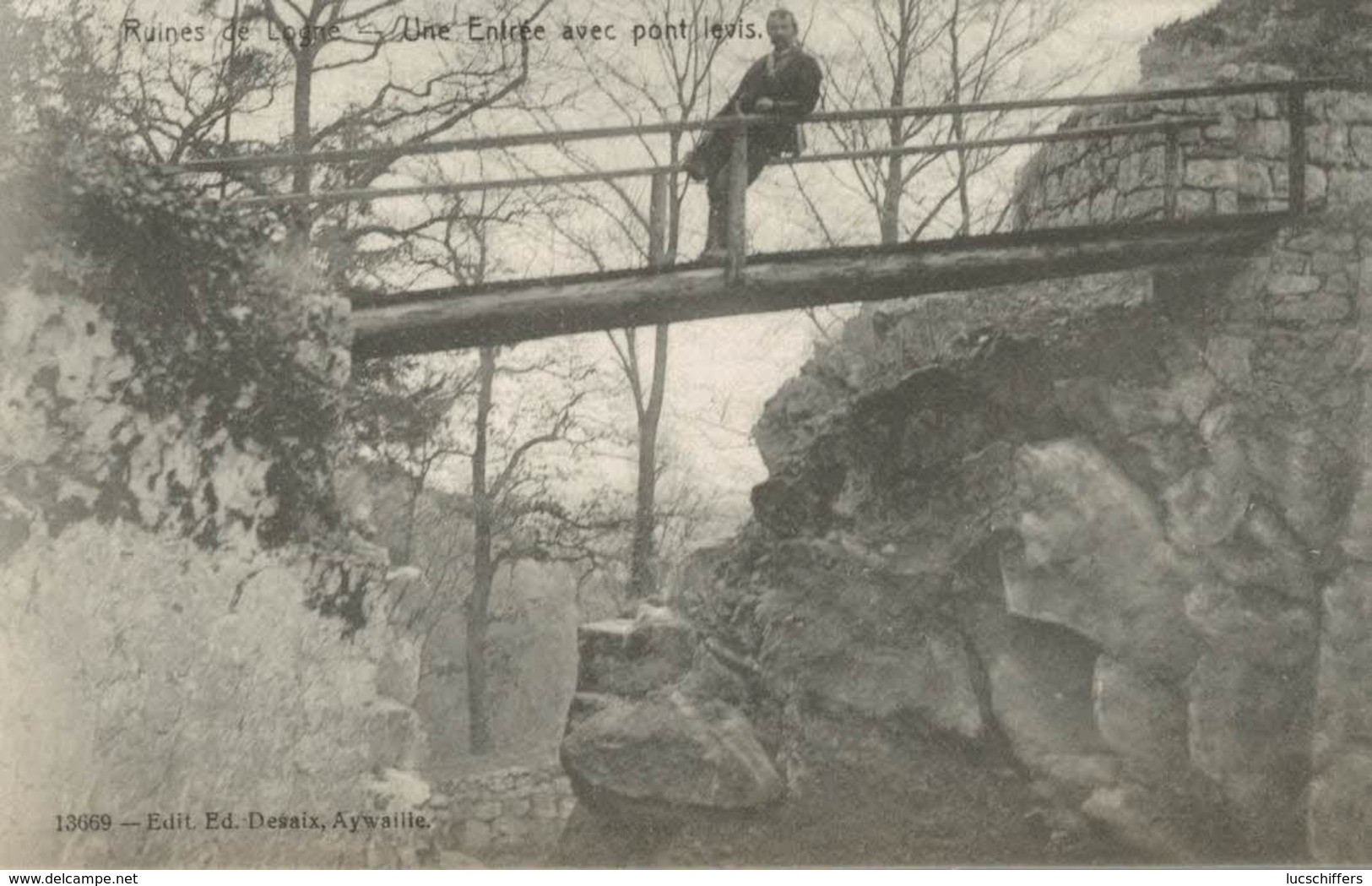 Ferrières - Ruines De Logne - Une Entrée Avec Pont-Levis - Vue Animée - Desaix N° 13669 - 2 Scans - Ferrieres