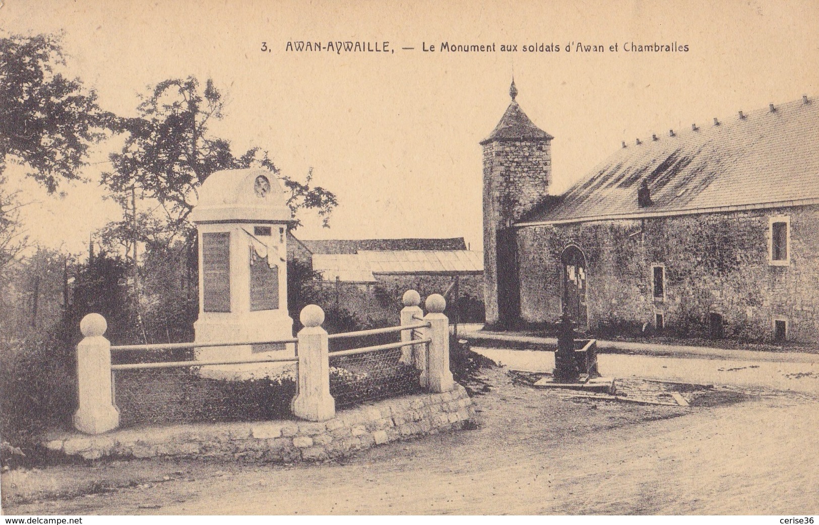 Awan-Aywaille Le Monument Aux Soldats D'Awan Et Chambralles Circulée En 1924 - Awans