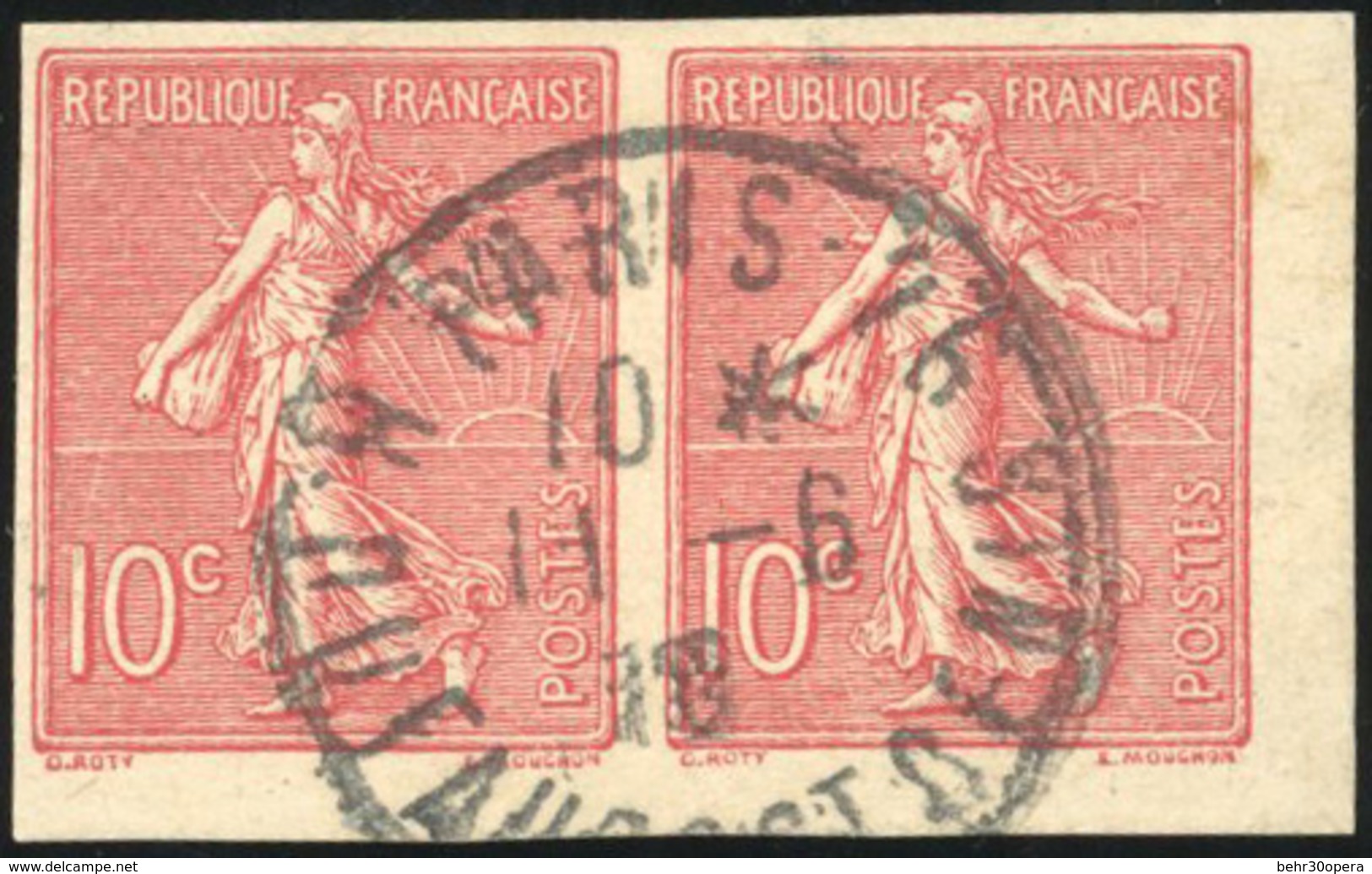 O N°129, 10c. Rose. Paire ND. Petit Coin De Feuille. Oblitération Centrale PARIS Du 11 Juin 1918. SUP. - Autres & Non Classés