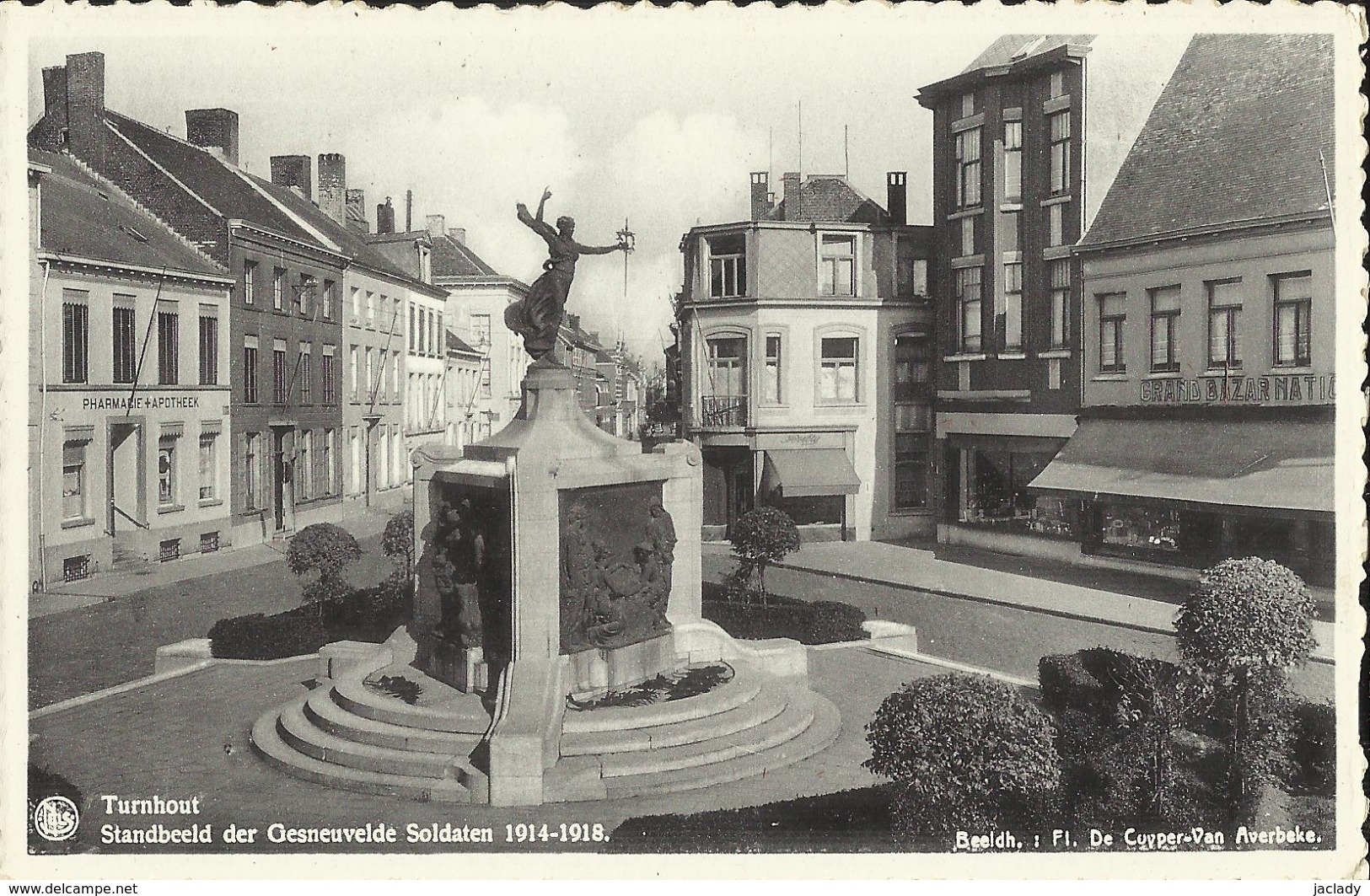 Turnhout -- Standbeeld Der Gesneuvelde Soldaten 1914-1918.     (2 Scans) - Turnhout