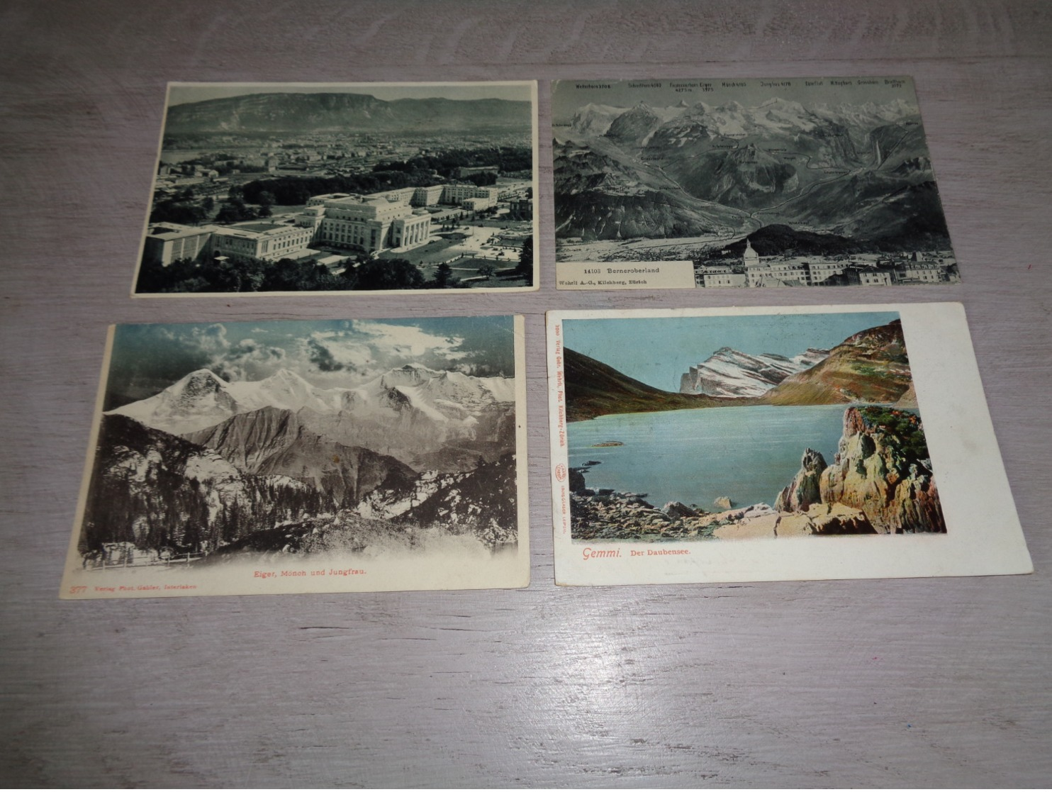 Beau lot de 60 cartes postales de Suisse    Mooi lot van 60 postkaarten van Zwitserland  Switserland  Svizzera  Sweiz