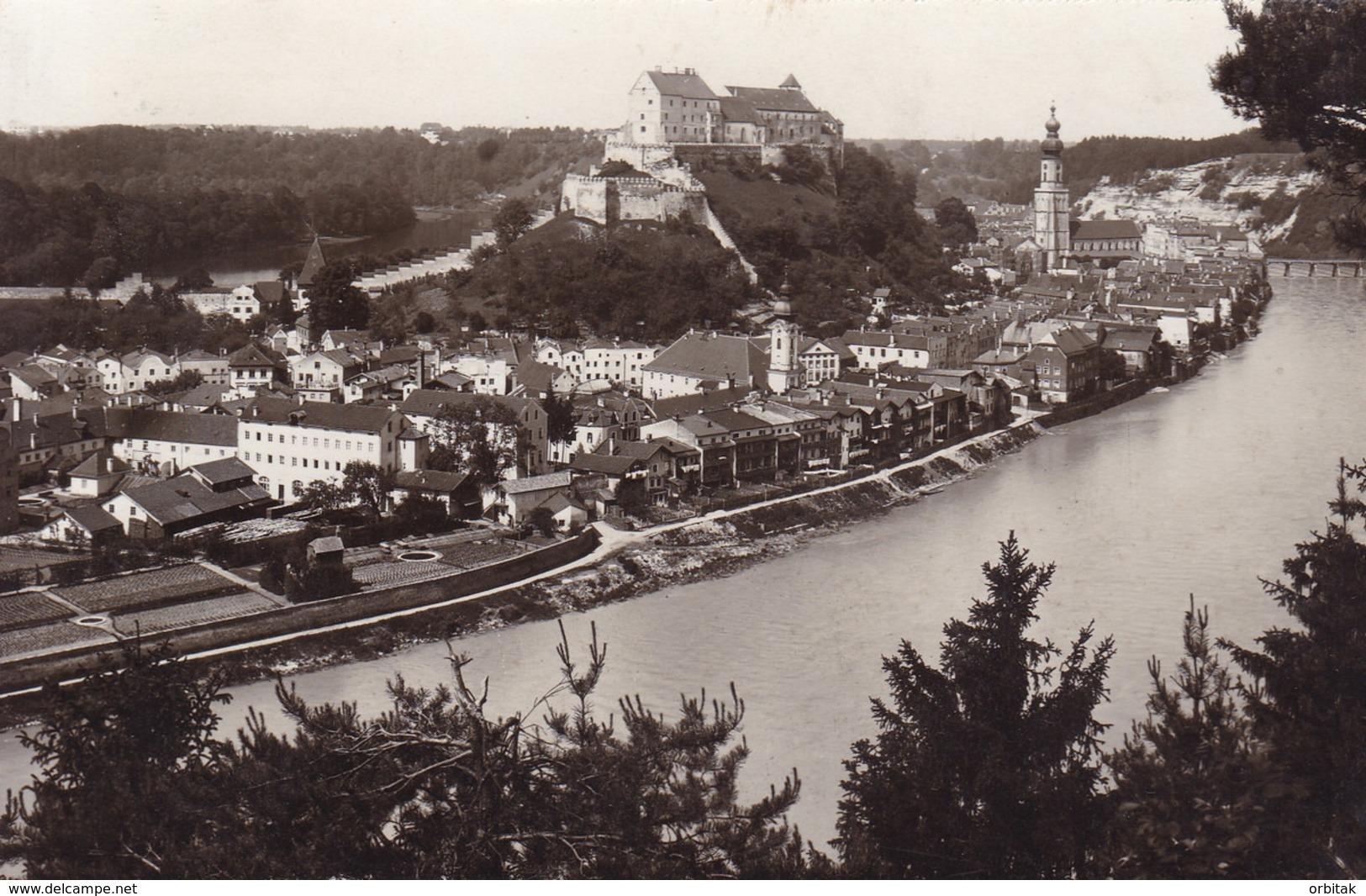 Burghausen A. D. Salzach * Burg, Stadt, Flüsse, Gesamtansicht * Deutschland * AK1064 - Altoetting