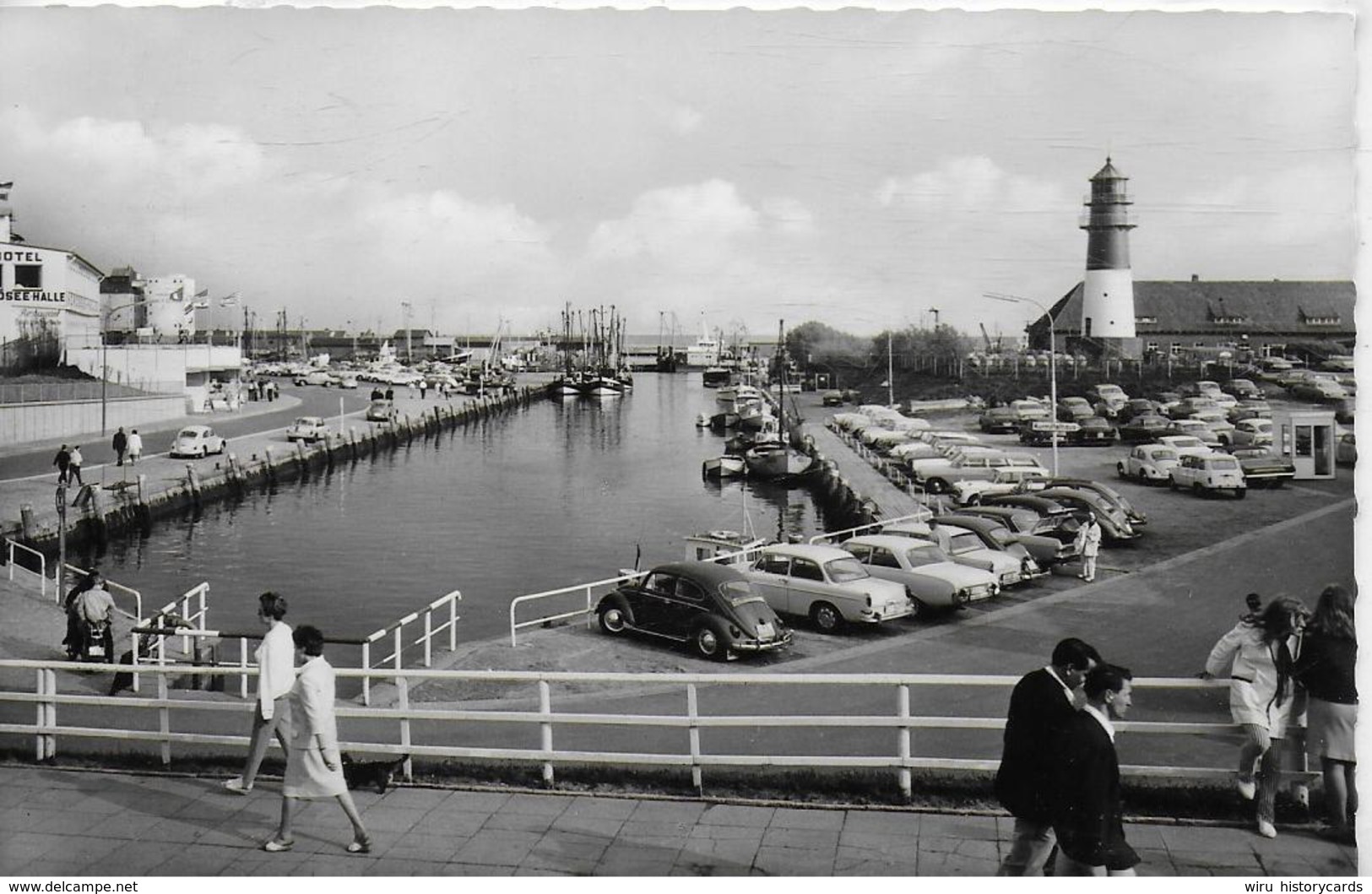 AK 0332  Büsum - Alter Kutterhafen / Autos - Viele VW Käfer Ca. Um 1950-60 - PKW