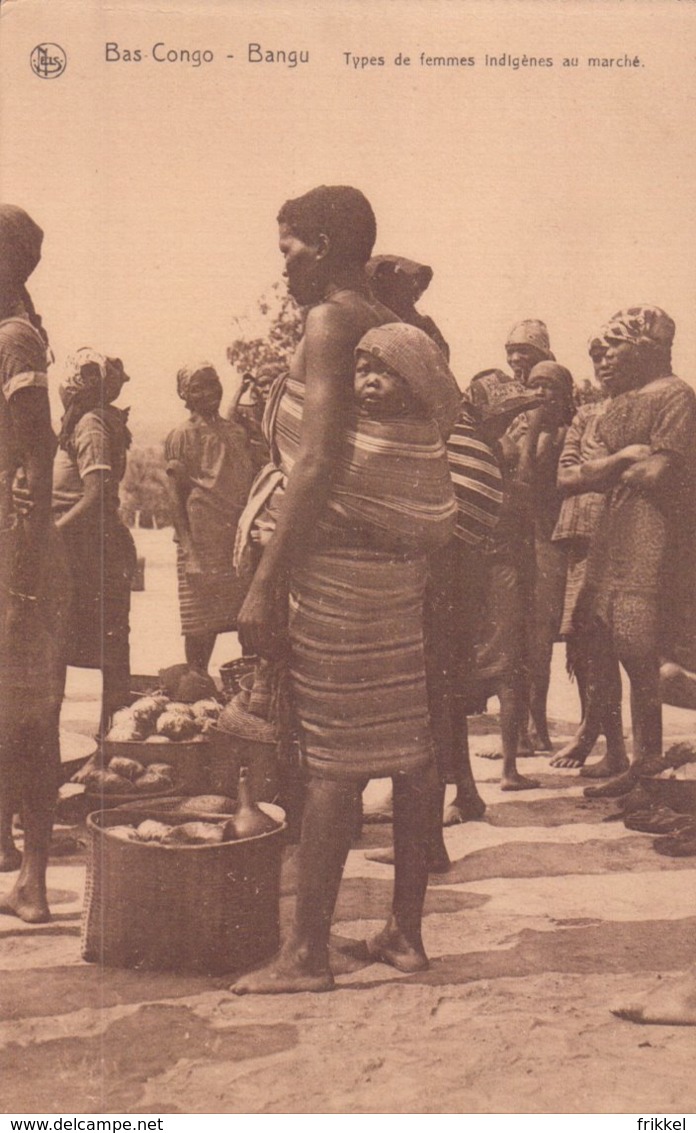 Bas-Congo Bangu Types De Femmes Indigènes Au Marché - Congo Belge