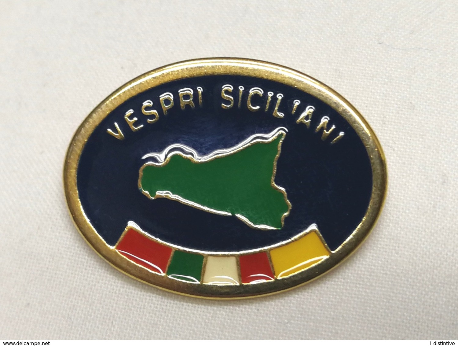 Distintivo Metallico Operazione Vespri Siciliani Esercito Spilla In Metallo Missione Militare Tonda Circolare - Altri & Non Classificati