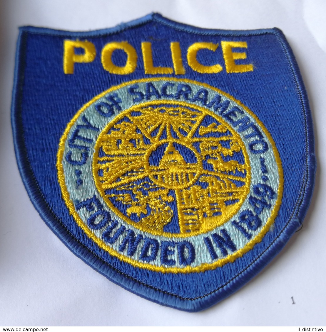 TOPPA AMERICANA POLICE DEPARTMENT CITY OF SACRAMENTO PATCH BLU GRANDE USA U.S.A. - Scudetti In Tela