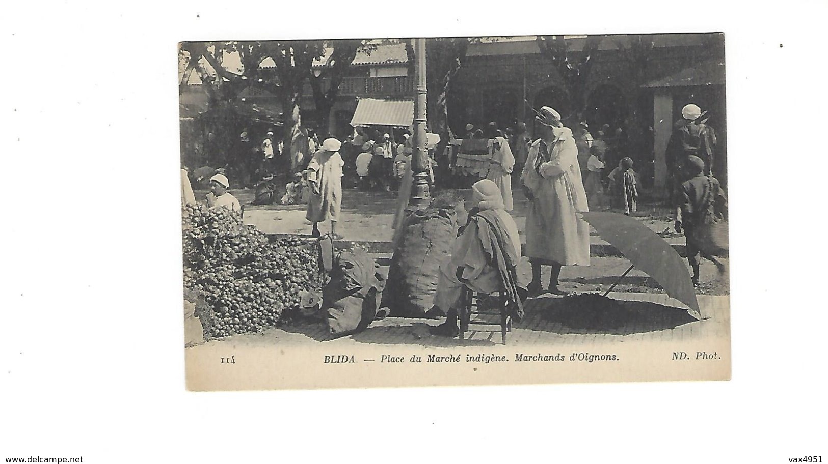 ALGERIE  BLIDA  PLACE DU MARCHE INDIGENE  MARCHANDS D OIGNON   *** RARE     A SAISIR **** - Blida