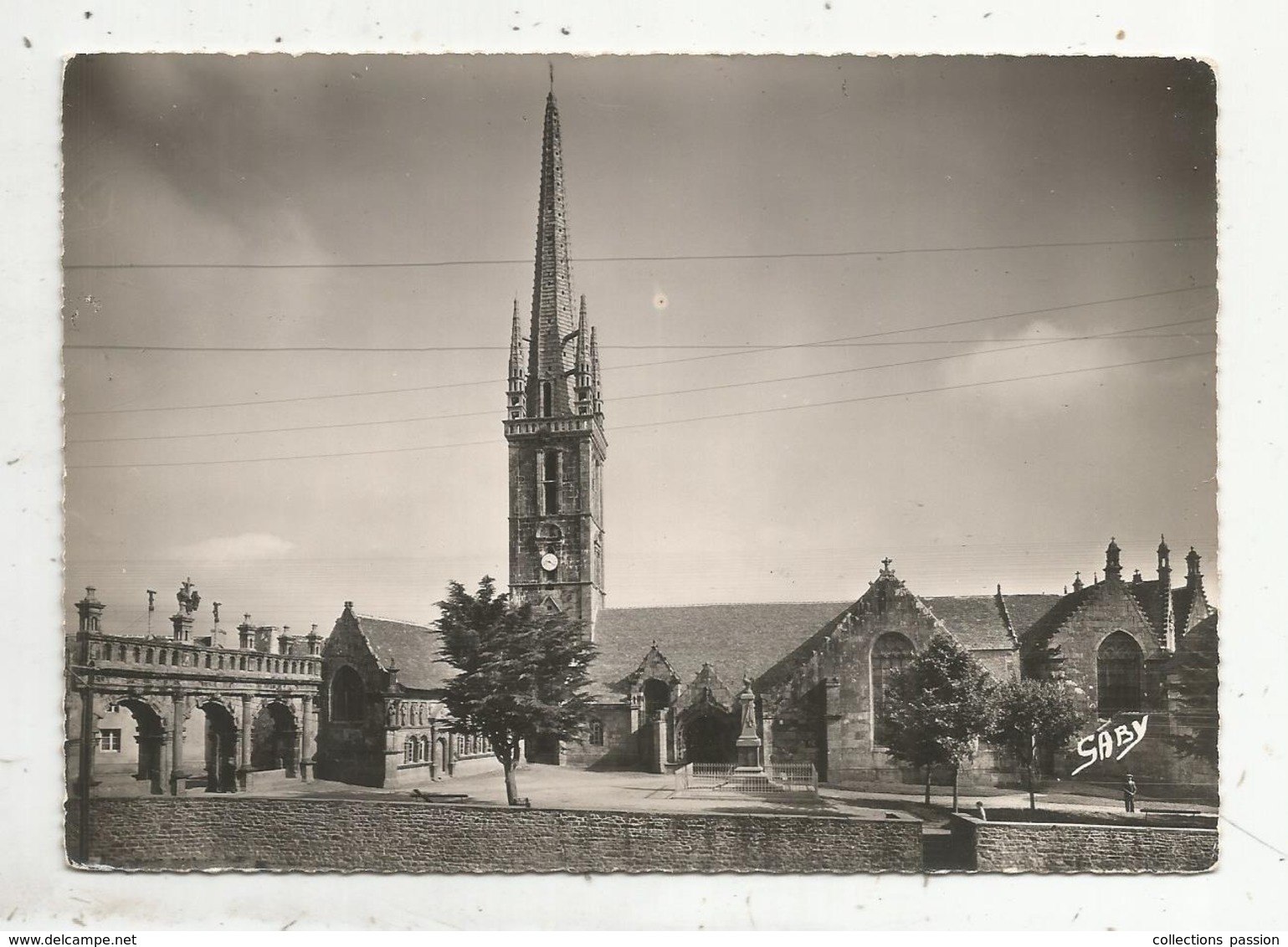 Cp , 29 ,  SIZUN ,l'ossuaire ,l'église Et L'arc De Triomphe , écrite - Sizun