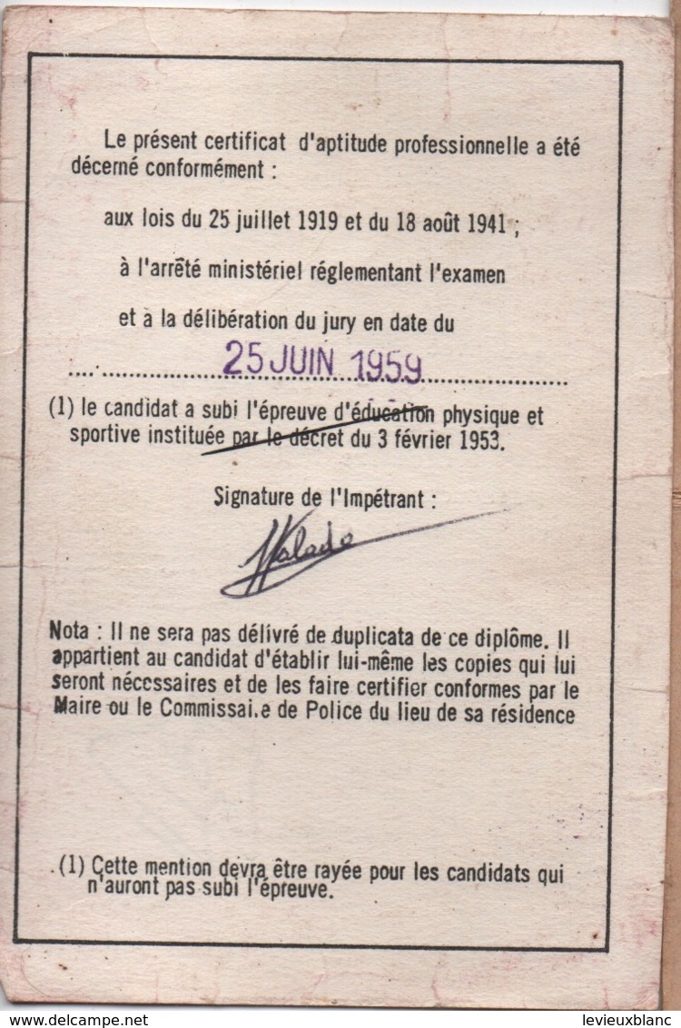 Ministére De L'Ed. Nationale Jeunesse Et Sports/Certificat D'aptitude Professionnel/Monteur Cableur/NORD/1959   CAH293 - Diplômes & Bulletins Scolaires