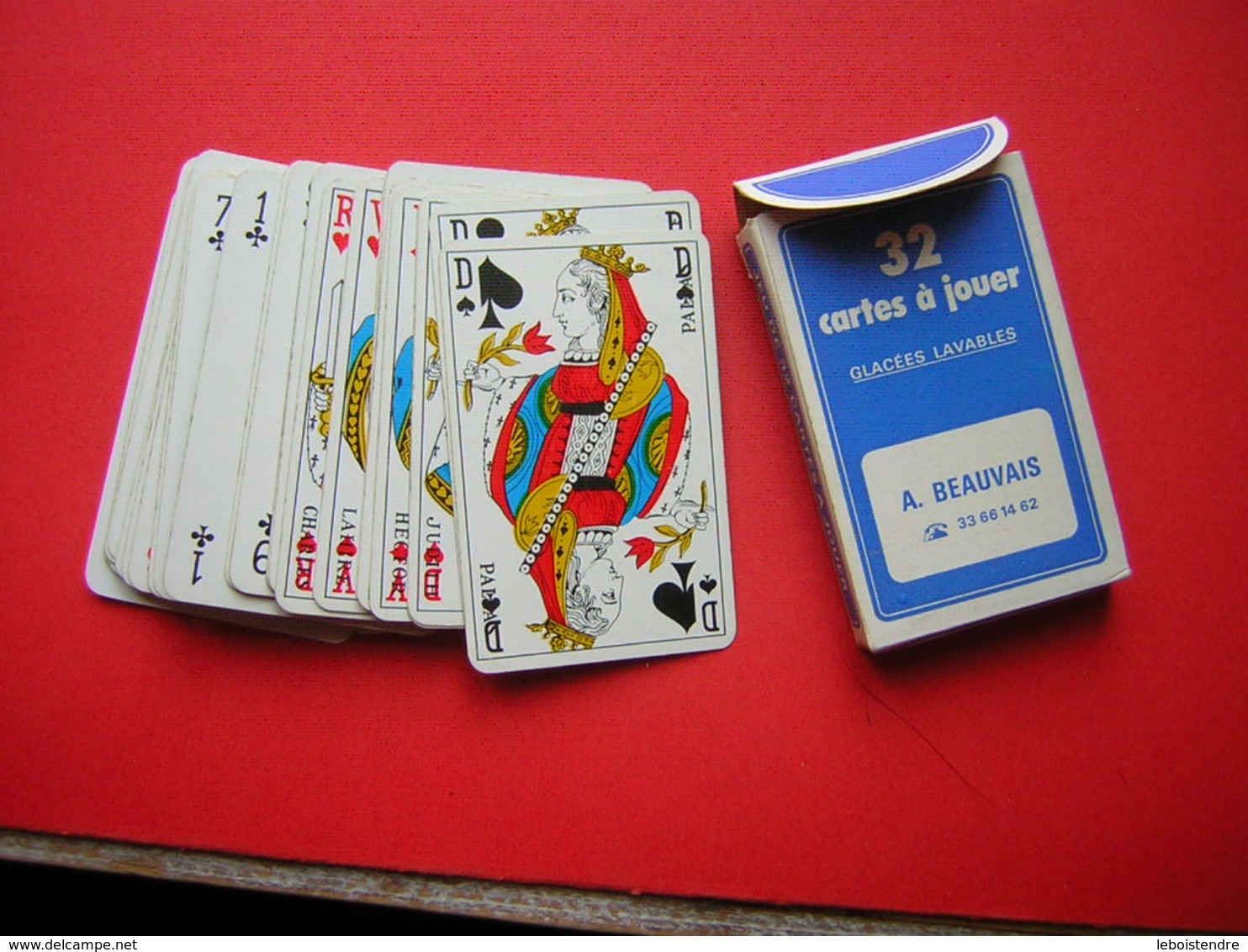 JEU DE 32  CARTES + 1 JOKER SON CARTONNAGE PUB A BEAUVAIS VENDOME  FERMETURE DU BATIMENT VERANDAS STORES 61220 BRIOUZE - Otros & Sin Clasificación