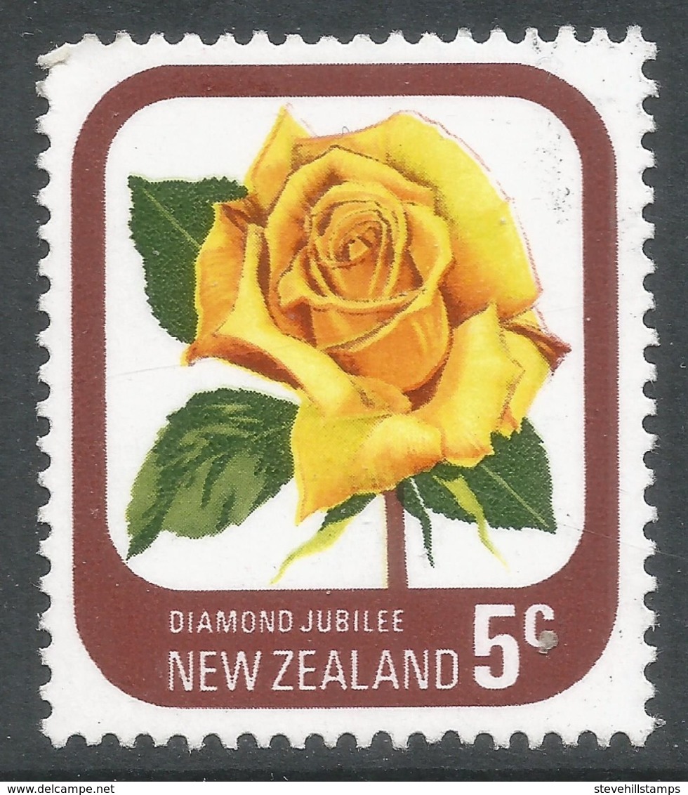 New Zealand. 1975 Definitives. 5c MH. SG 1090 - Unused Stamps
