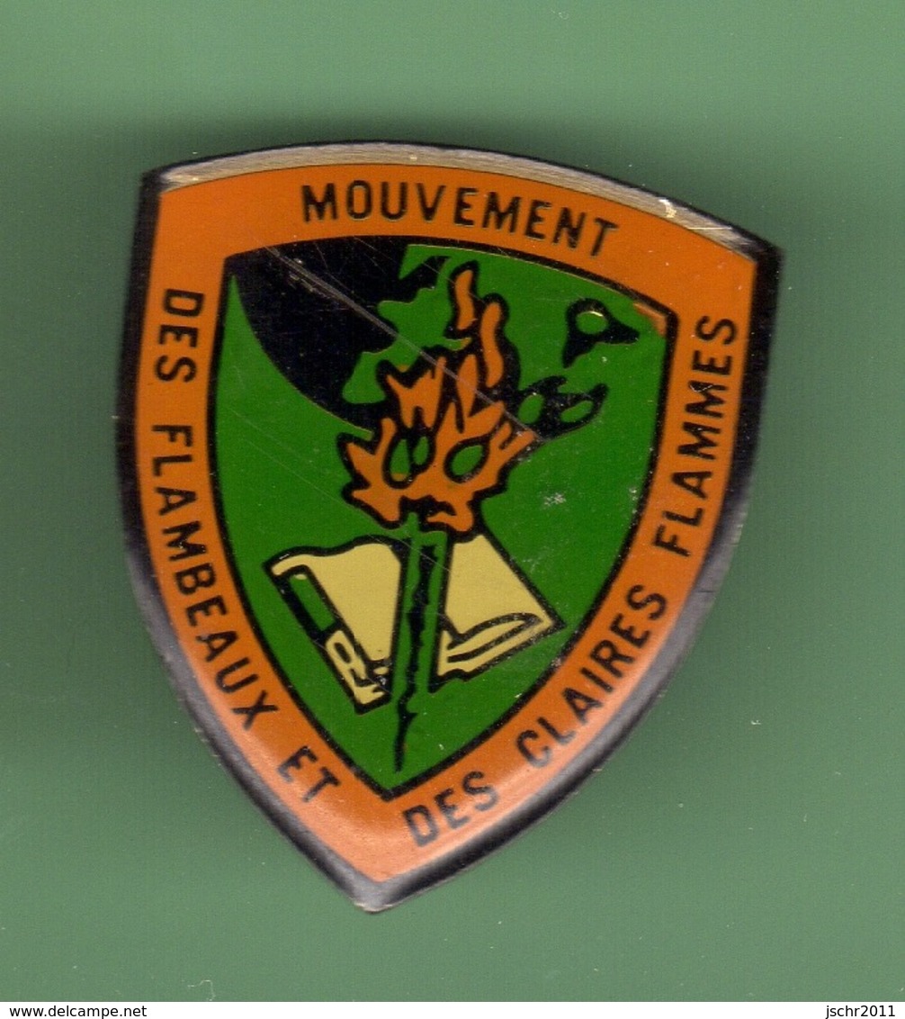 SCOUT *** MOUVEMENT DES FLAMBEAUX ET DES CLAIRES FLAMMES *** 1058 (12) - Asociaciones