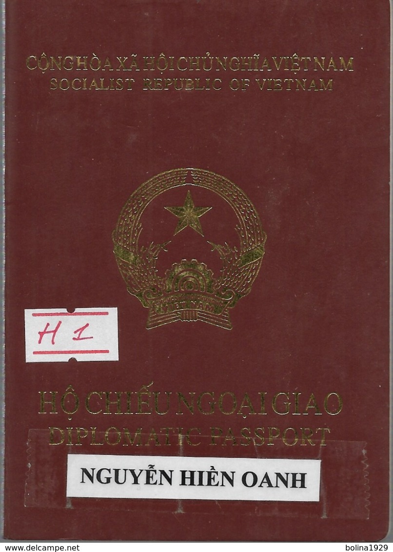 2009 Diplomatic Vietnam Passport - Historical Documents