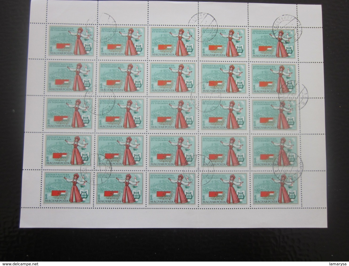 LOT IMPORTANT DE PLUS de 3000 Timbres Oblitérés av gomme & ** (non comptés) Hongrie +84 Feuilles complètes et multiples