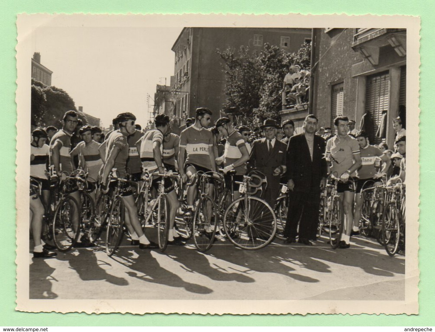 PHOTO  -  LOUISON BOBET - Départ De Course - Photo SCHULTZ Charlieu - - Cyclisme