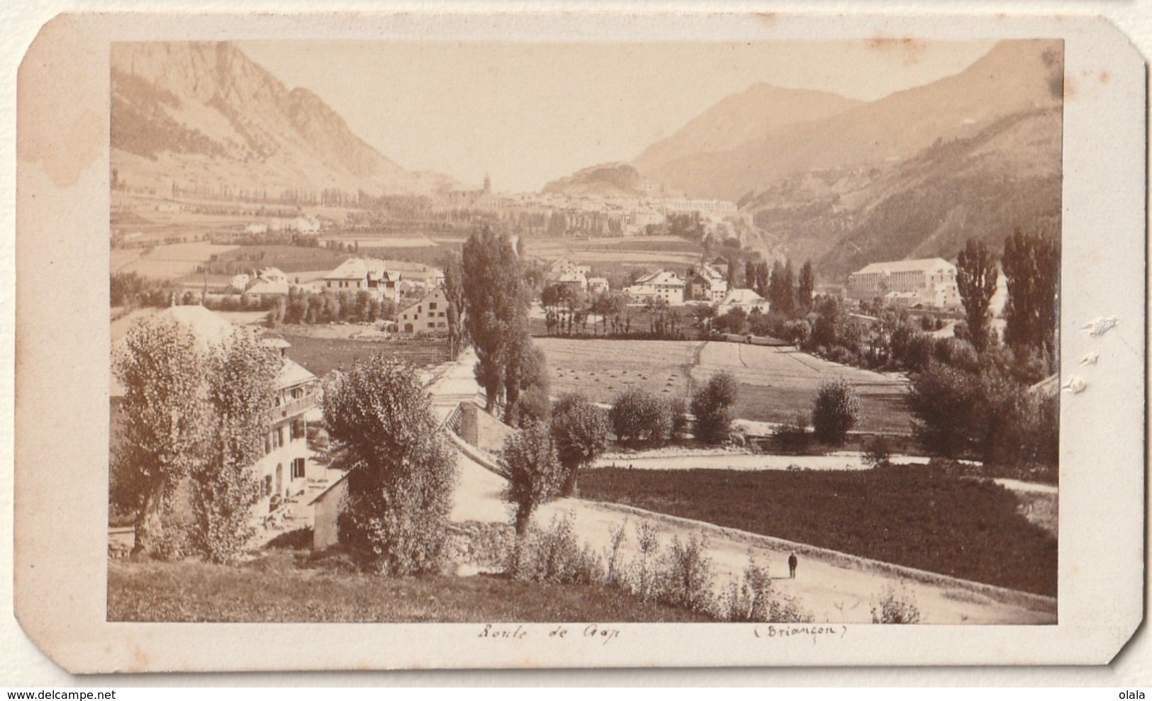 CDV  Du 05 Briançon Route De Gap  Photographie A. Michaud Bourg D'Oisans       Pa43 - Plaatsen