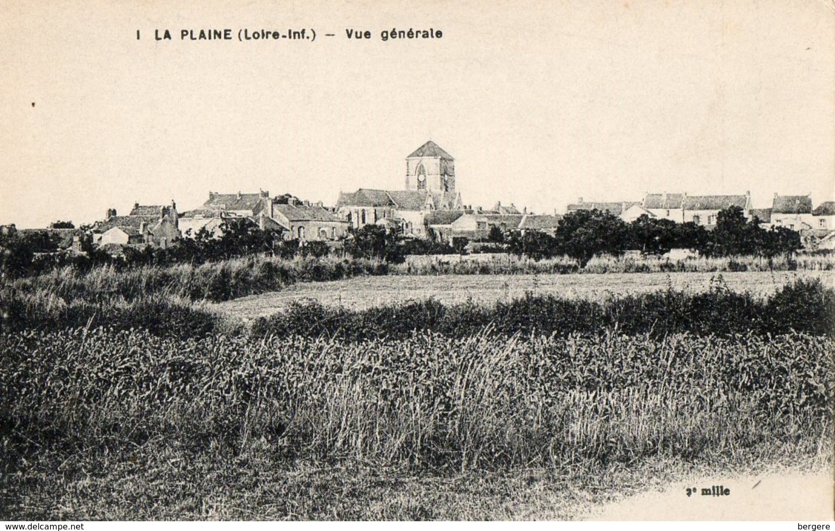 44. CPA. LA PLAINE.  Vue Générale De La Ville. - La-Plaine-sur-Mer