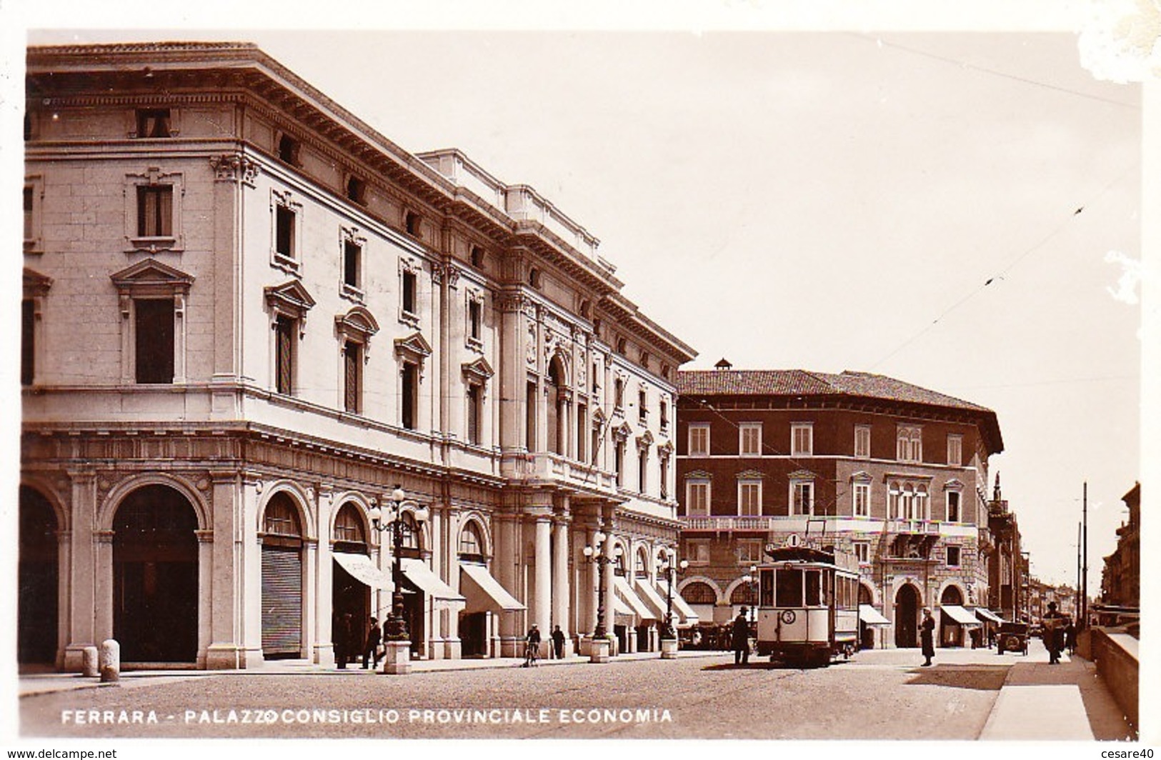 ITALIA - FERRARA - Animata Con Tram, Viag. 1935, For. Piccolo - 2019-1-352 - Ferrara