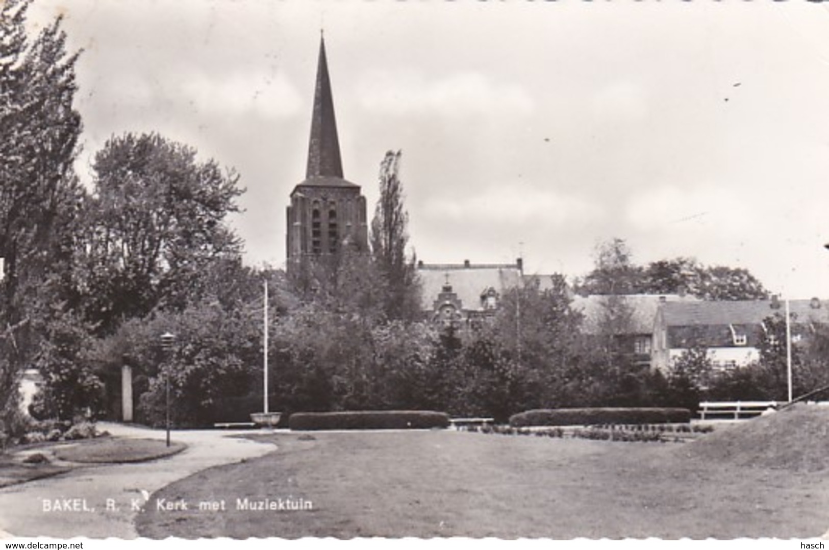 2850	170	Bakel, R. K. Kerk Met Muziektuin (zie Achterkant) - Other & Unclassified