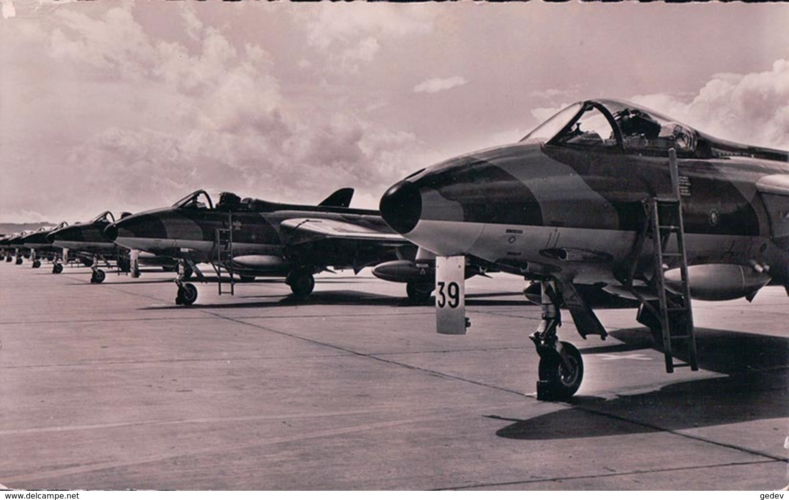 Aviation, Avions De L'Armée Suisse, Hunters  (1651) - 1946-....: Moderne