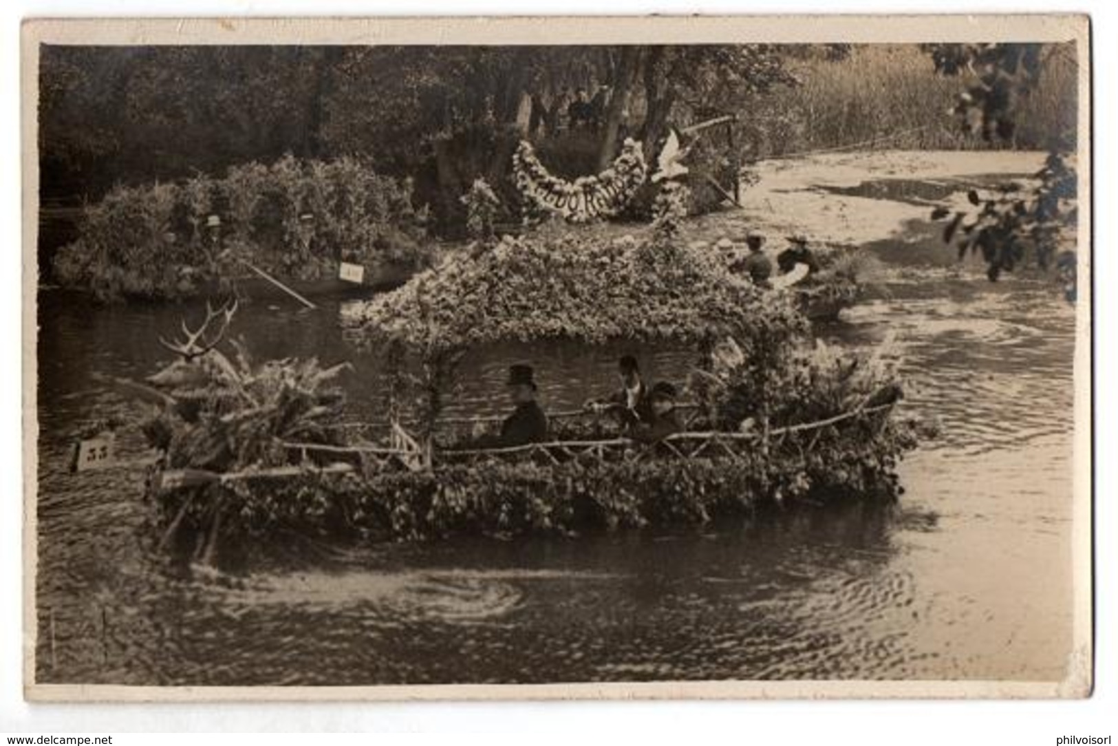 OLIVET CORSO FLEURI EN BARQUE SUR LE LOIRET CARTE PHOTO TRES ANIMEE - Altri & Non Classificati