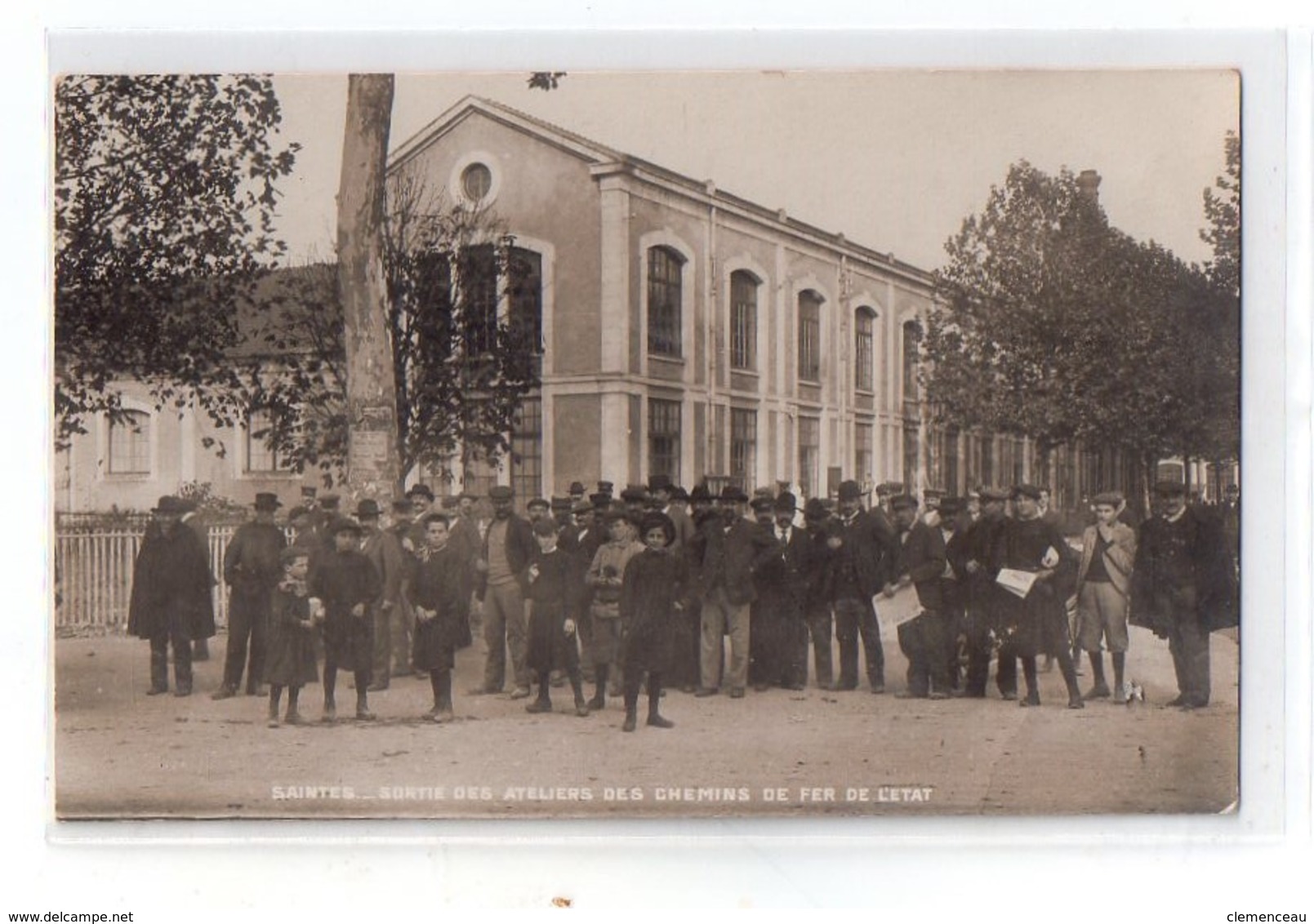 Saintes Carte Photo Atelier Des Chemins De Fer - Saintes