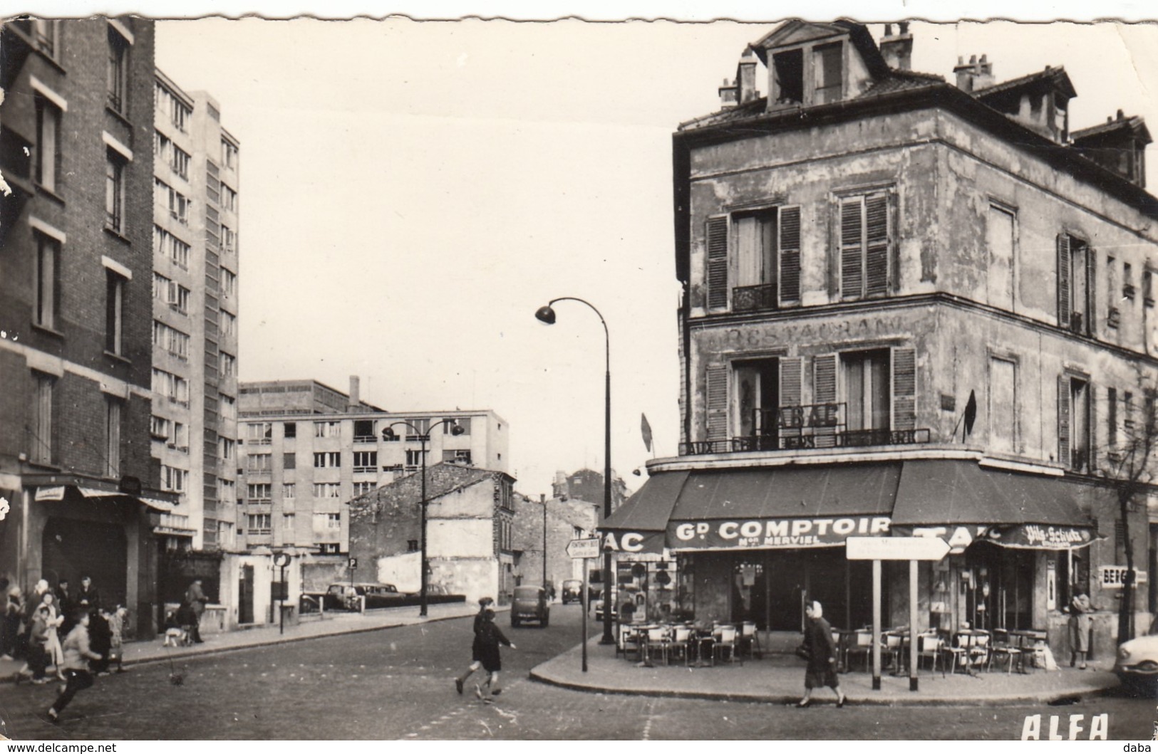 Vincennes.  La Rue Defrance - Vincennes