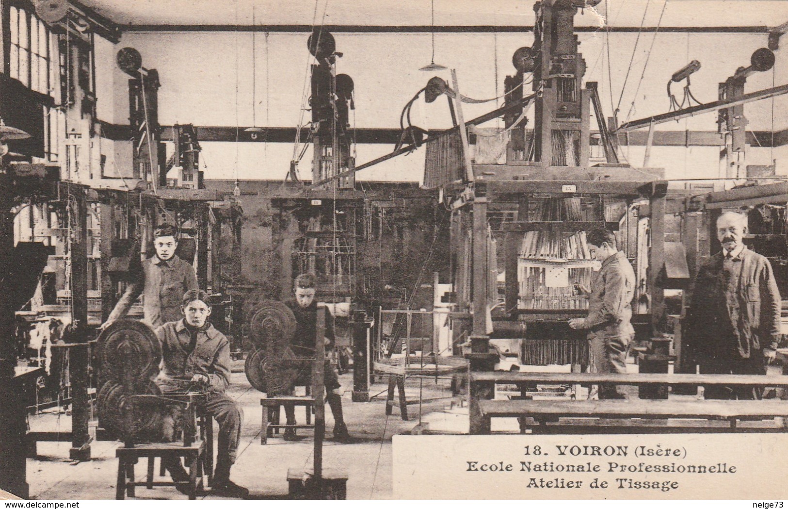 Carte Postale Ancienne De L'Isère - Voiron - L'Ecole Nationale Professionnelle - Atelier De Tissage - Voiron