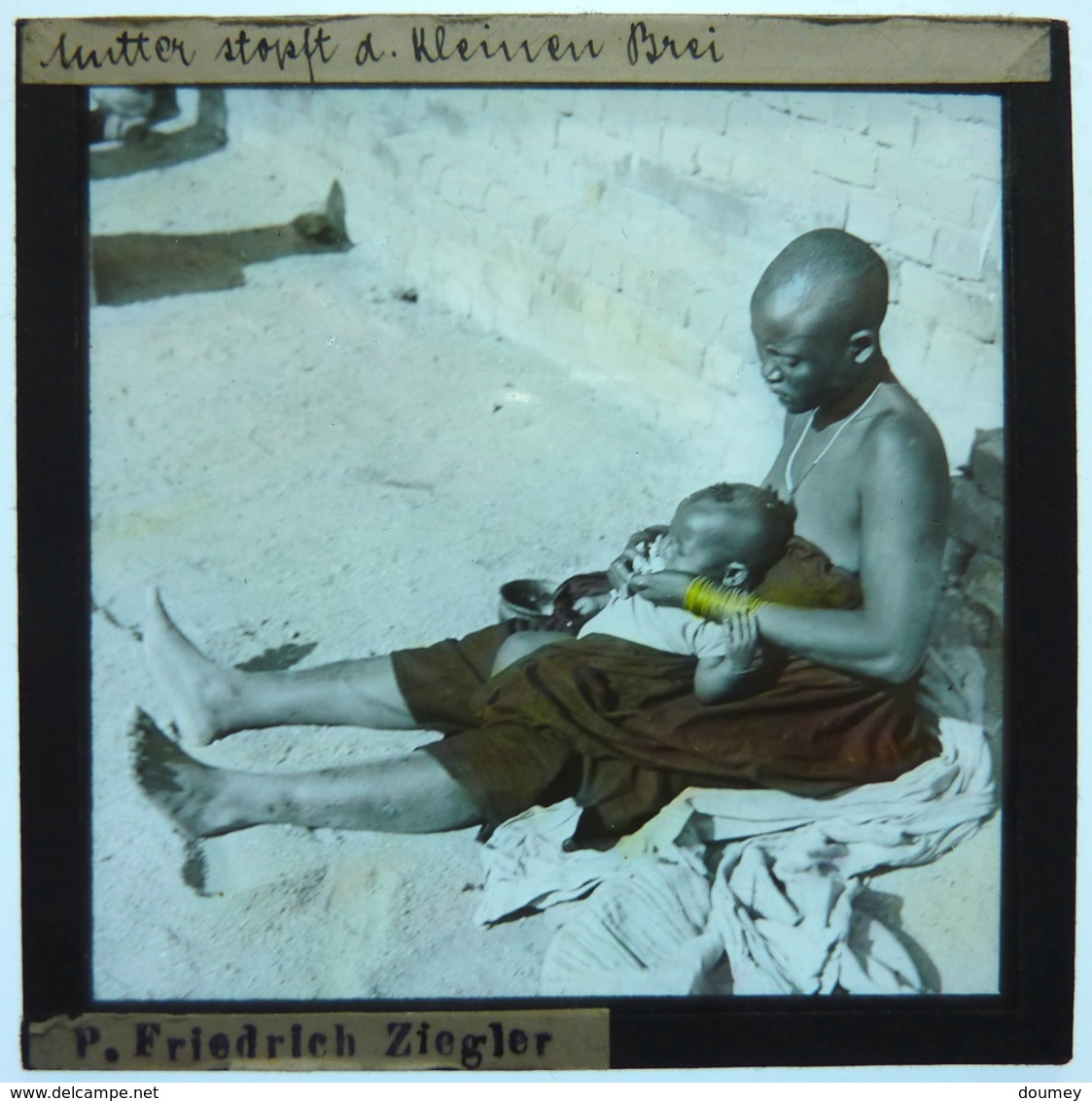 MISSIONNAIRE EN AFRIQUE ÉQUATORIALE - Glass Slides