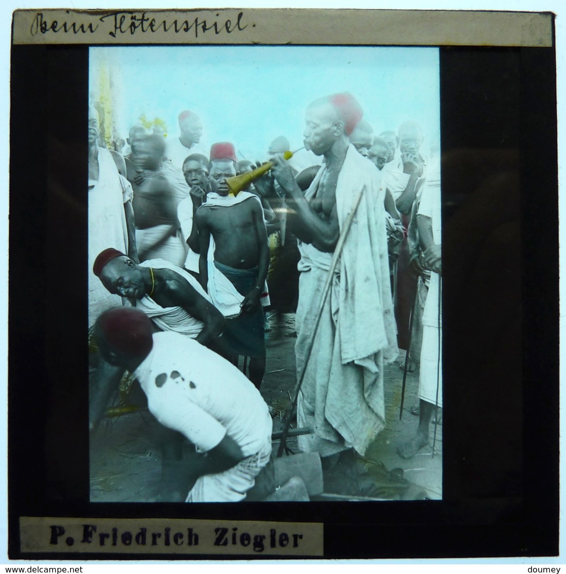 MISSIONNAIRE EN AFRIQUE ÉQUATORIALE - Glass Slides