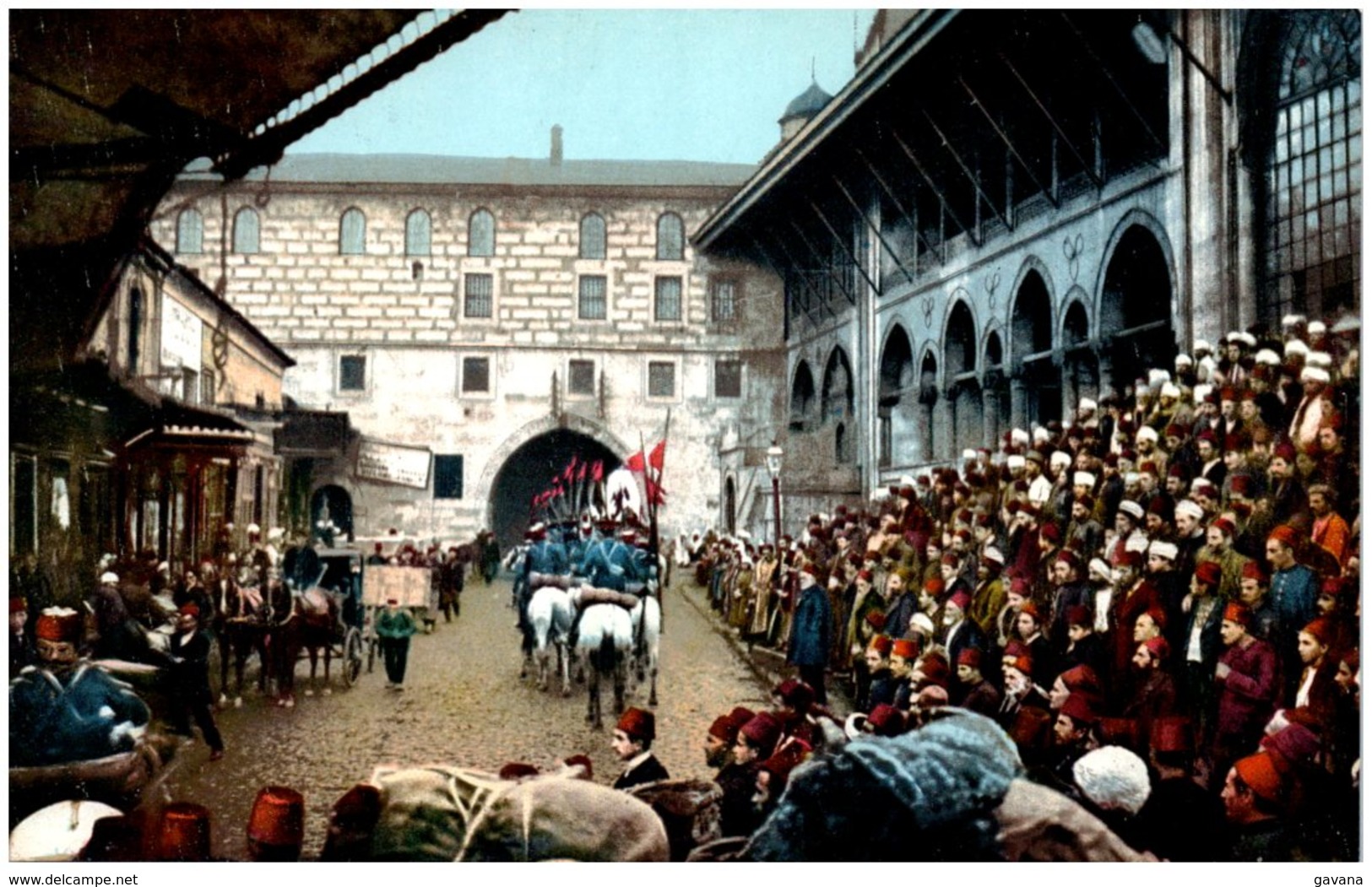 CONSTANTINOPLE - Devant Jéni-Djami - Turkey