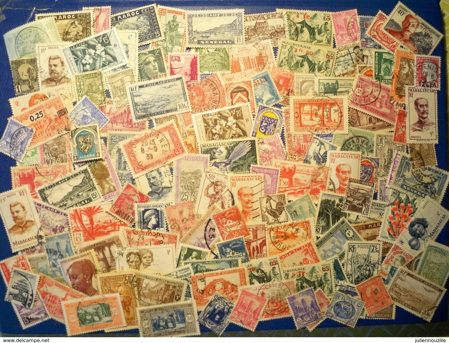 Vrac De 194 Timbres Colonies Françaises + France - Départ à 8 Euros PORT COMPRIS - Kilowaar (max. 999 Zegels)