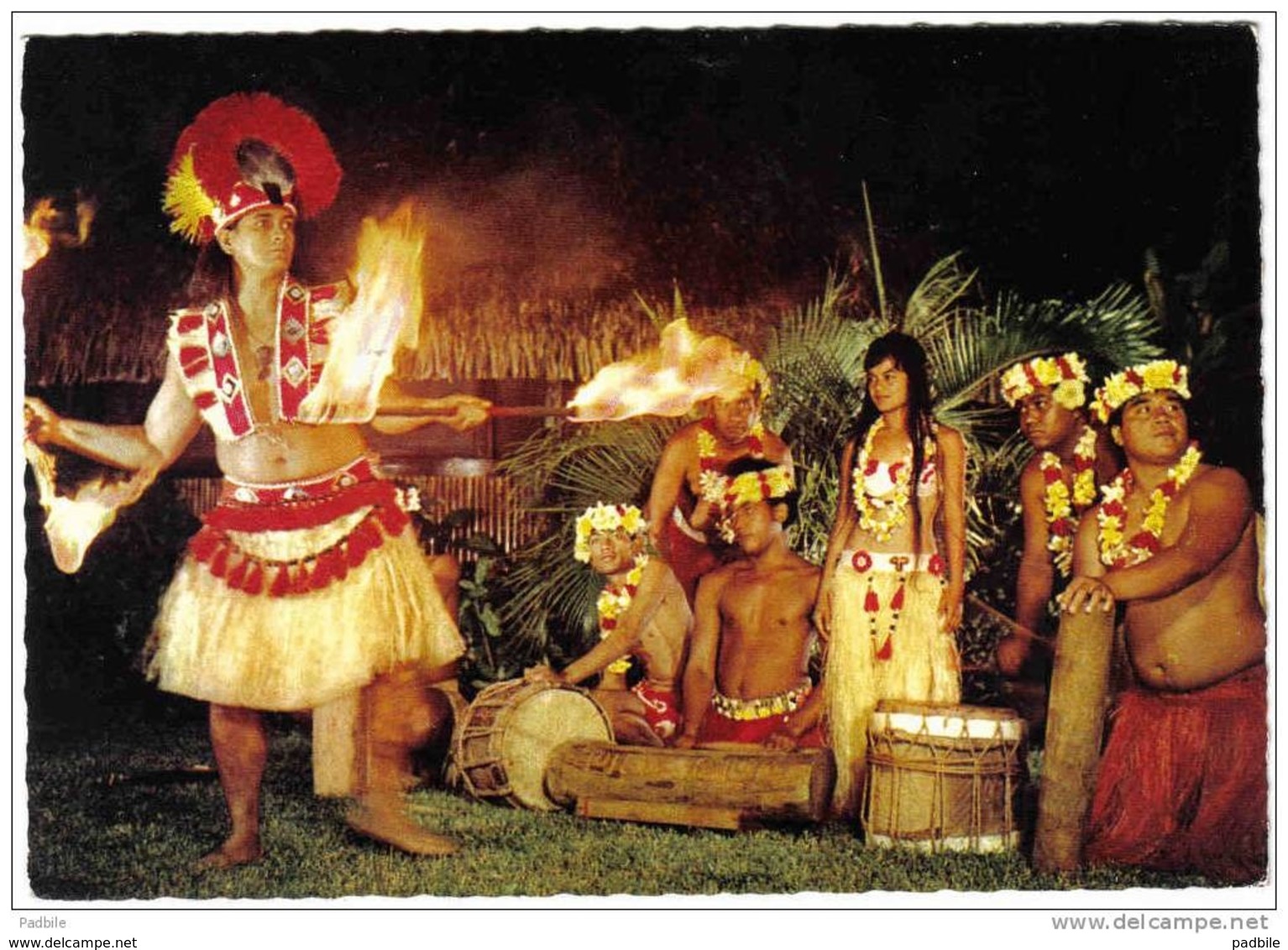 Carte Postale Polynésie Française Tahiti Danse Rituelle Du Feu Trés Beau Plan - Tahiti