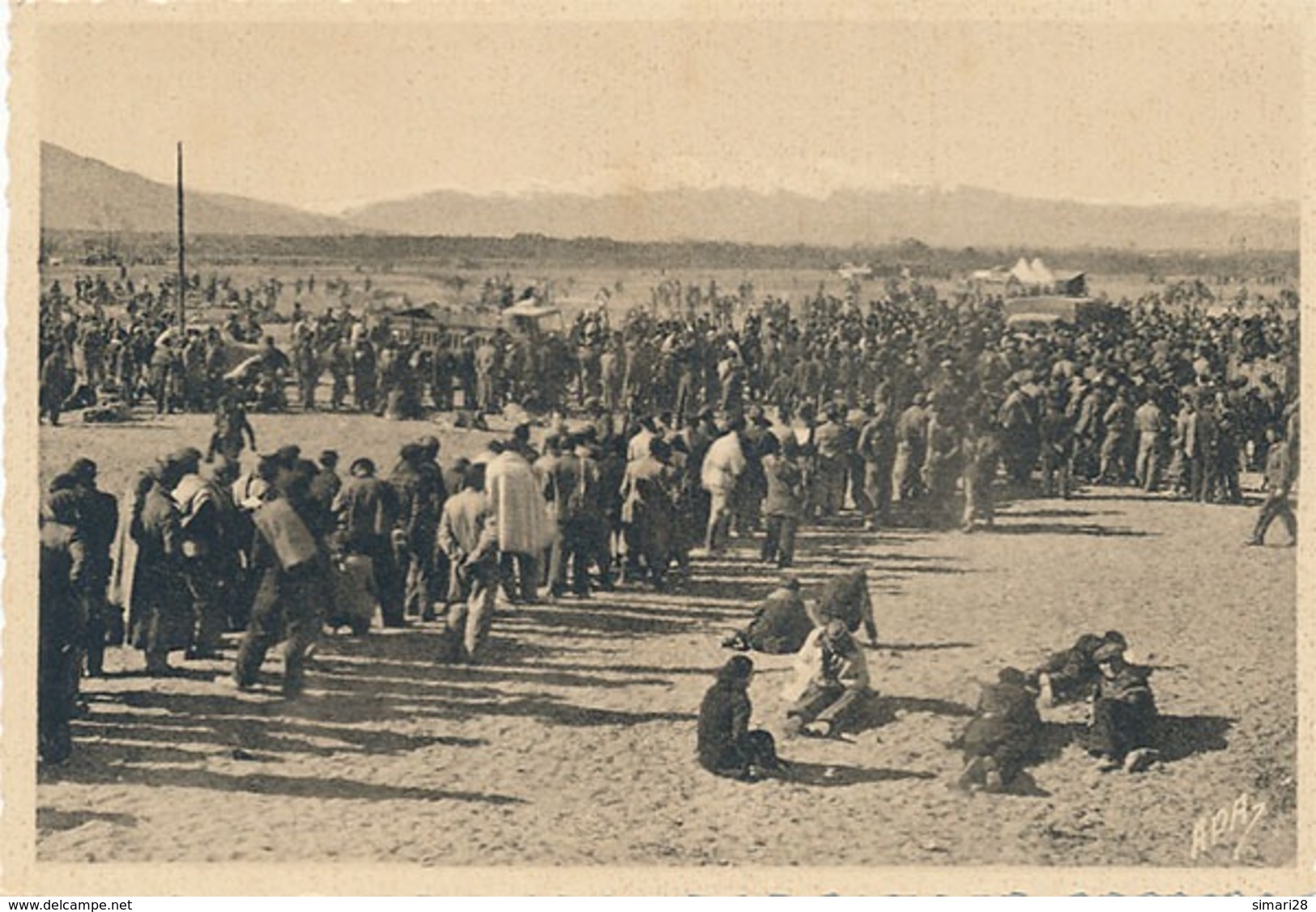 ARGELES-SUR-MER - GUERRE D'ESPAGNE - N° 10- UN COIN DU CAMP D'ARGELES-SUR-MER ET LE CANIGOU - Argeles Sur Mer