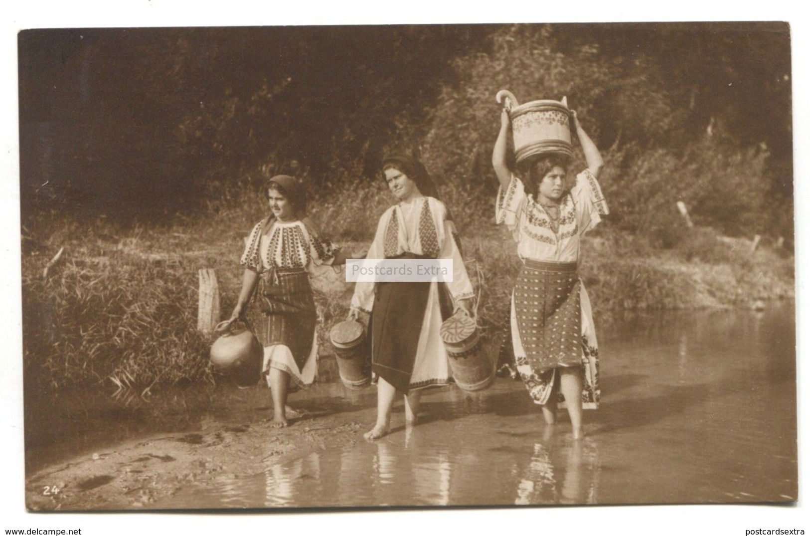 Peasant Women With Water Urns - Old Romania Real Photo Postcard - Romania